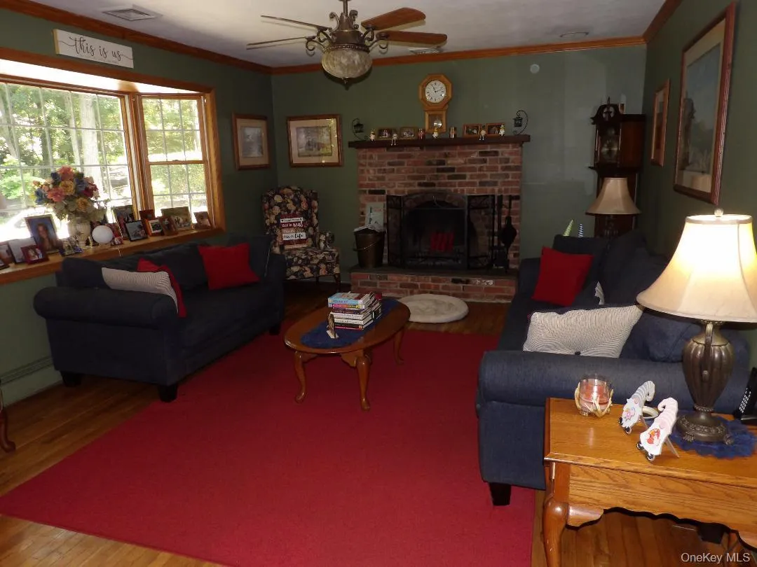 10 George Hill Road, Brookhaven, NY, 4 Bedrooms Bedrooms, 8 Rooms Rooms,2 BathroomsBathrooms,Residential,For Rent,George Hill,0,1036668 10 George Hill Road, Brookhaven, NY, 4 Bedrooms Bedrooms, 8 Rooms Rooms,2 BathroomsBathrooms,Residential,For Rent,George Hill,0,1036668