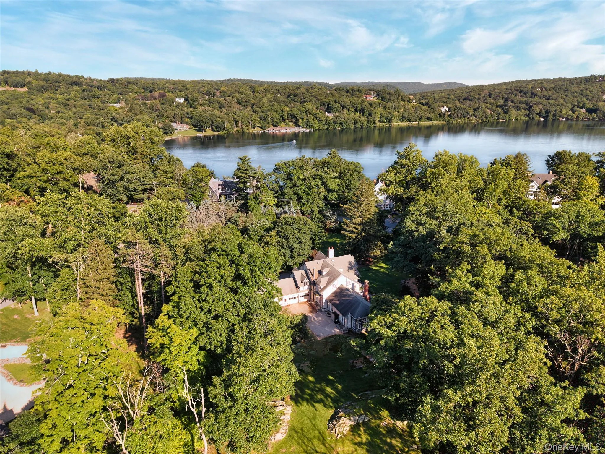 102 Lake Road, Tuxedo, NY, 4 Bedrooms Bedrooms, 12 Rooms Rooms,3 BathroomsBathrooms,Residential,For Rent,Lake,0,1036670 102 Lake Road, Tuxedo, NY, 4 Bedrooms Bedrooms, 12 Rooms Rooms,3 BathroomsBathrooms,Residential,For Rent,Lake,0,1036670