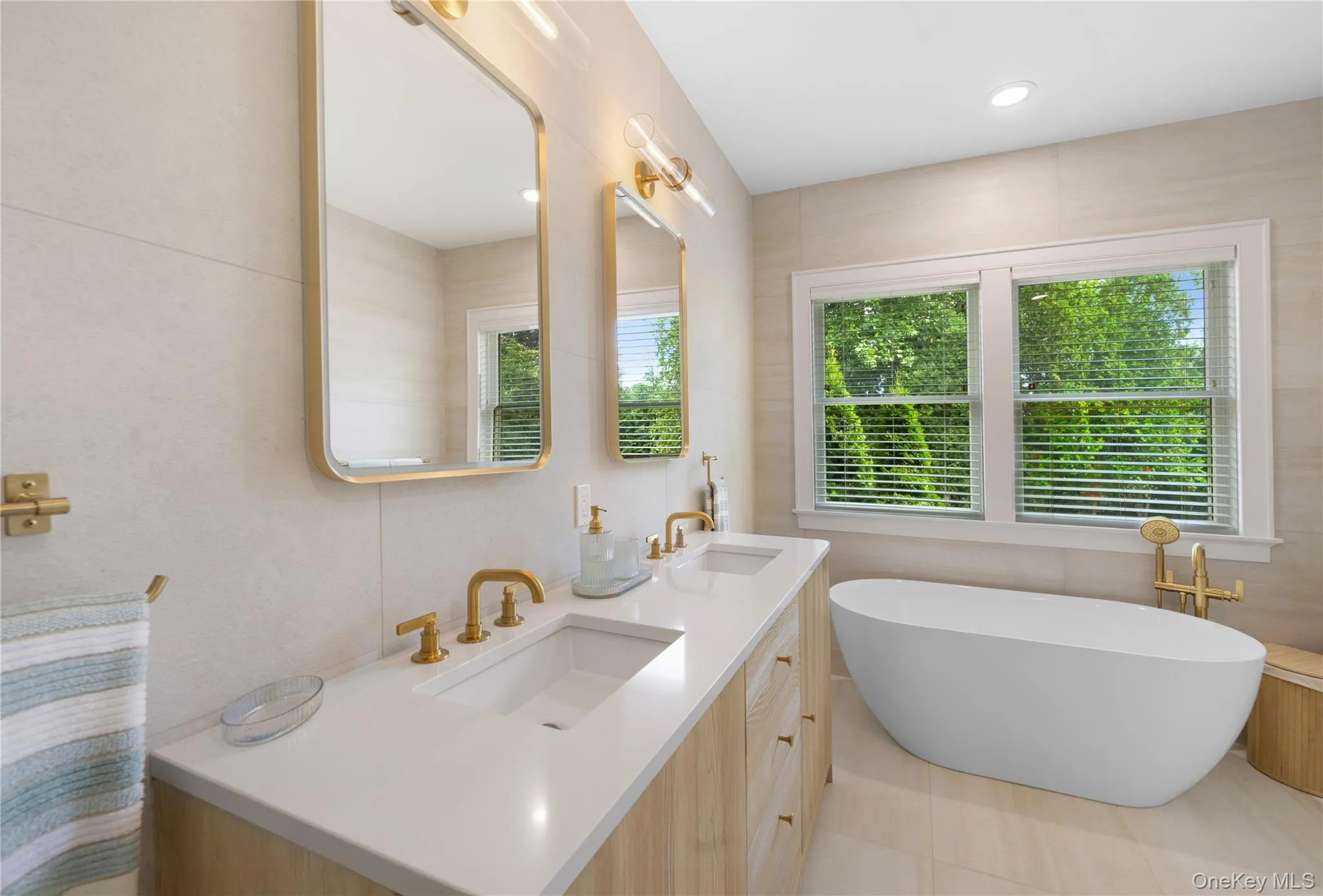 10 Peconic View Court, Southampton, NY, 4 Bedrooms Bedrooms, 8 Rooms Rooms,4 BathroomsBathrooms,Residential,For Rent,Peconic View,0,1036671 10 Peconic View Court, Southampton, NY, 4 Bedrooms Bedrooms, 8 Rooms Rooms,4 BathroomsBathrooms,Residential,For Rent,Peconic View,0,1036671