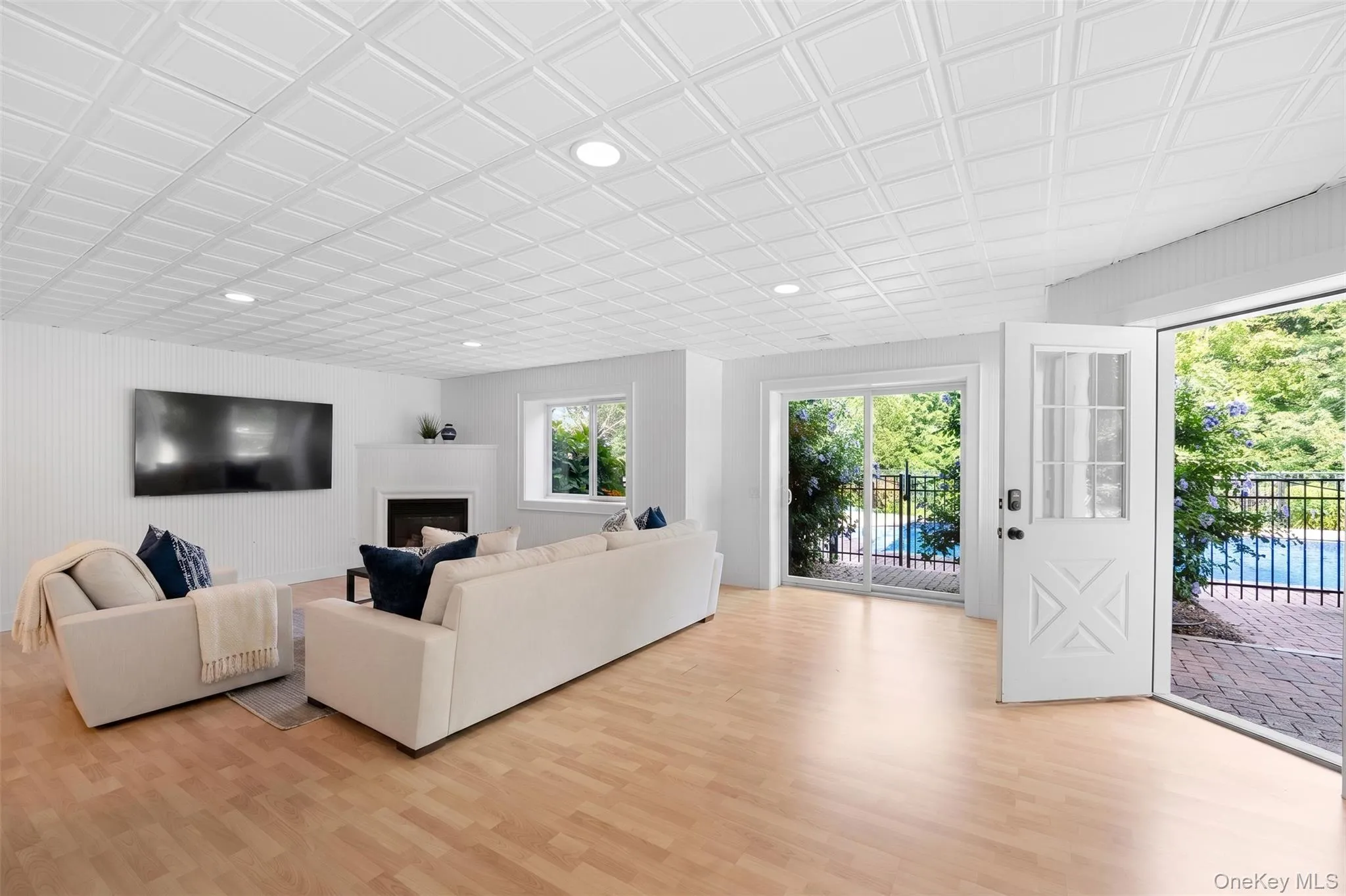10 Peconic View Court, Southampton, NY, 4 Bedrooms Bedrooms, 8 Rooms Rooms,4 BathroomsBathrooms,Residential,For Rent,Peconic View,0,1036671 10 Peconic View Court, Southampton, NY, 4 Bedrooms Bedrooms, 8 Rooms Rooms,4 BathroomsBathrooms,Residential,For Rent,Peconic View,0,1036671