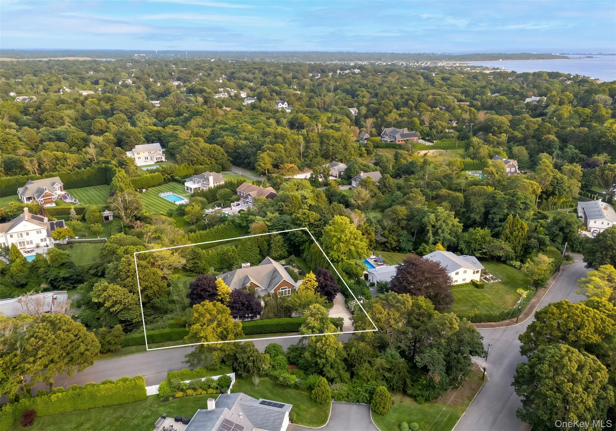 10 Peconic View Court, Southampton, NY, 4 Bedrooms Bedrooms, 8 Rooms Rooms,4 BathroomsBathrooms,Residential,For Rent,Peconic View,0,1036671 10 Peconic View Court, Southampton, NY, 4 Bedrooms Bedrooms, 8 Rooms Rooms,4 BathroomsBathrooms,Residential,For Rent,Peconic View,0,1036671