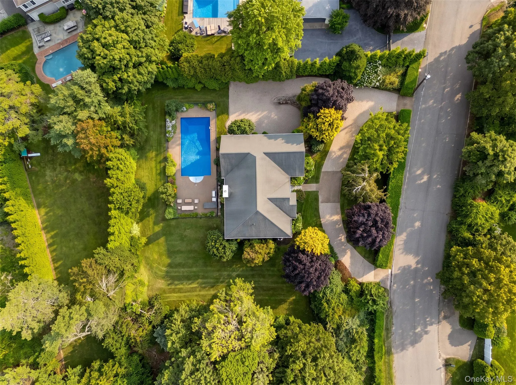 10 Peconic View Court, Southampton, NY, 4 Bedrooms Bedrooms, 8 Rooms Rooms,4 BathroomsBathrooms,Residential,For Rent,Peconic View,0,1036671 10 Peconic View Court, Southampton, NY, 4 Bedrooms Bedrooms, 8 Rooms Rooms,4 BathroomsBathrooms,Residential,For Rent,Peconic View,0,1036671
