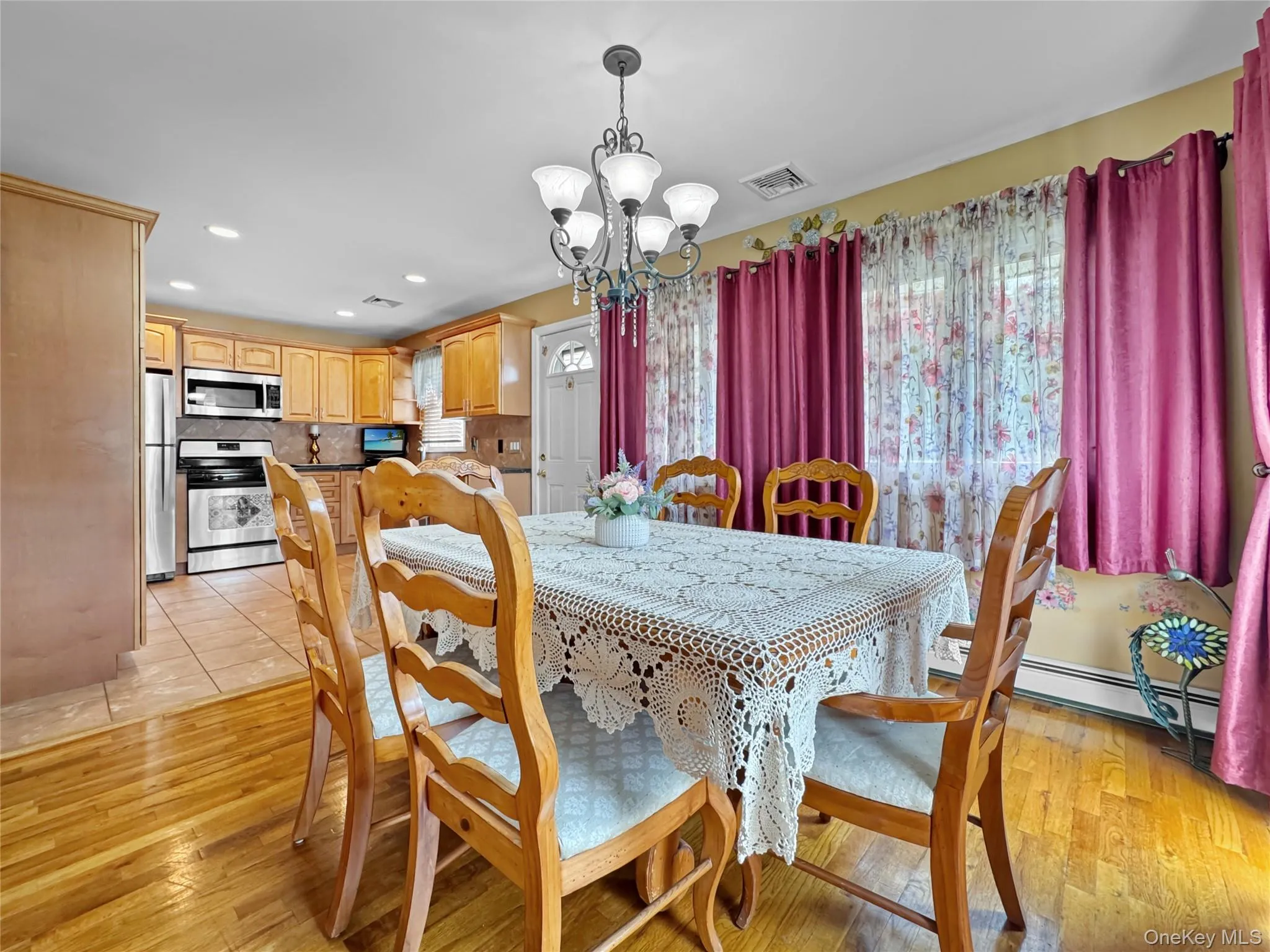 2810 Charles Road, Hempstead, NY, 3 Bedrooms Bedrooms, 6 Rooms Rooms,2 BathroomsBathrooms,Residential,For Rent,Charles,0,1036672 2810 Charles Road, Hempstead, NY, 3 Bedrooms Bedrooms, 6 Rooms Rooms,2 BathroomsBathrooms,Residential,For Rent,Charles,0,1036672