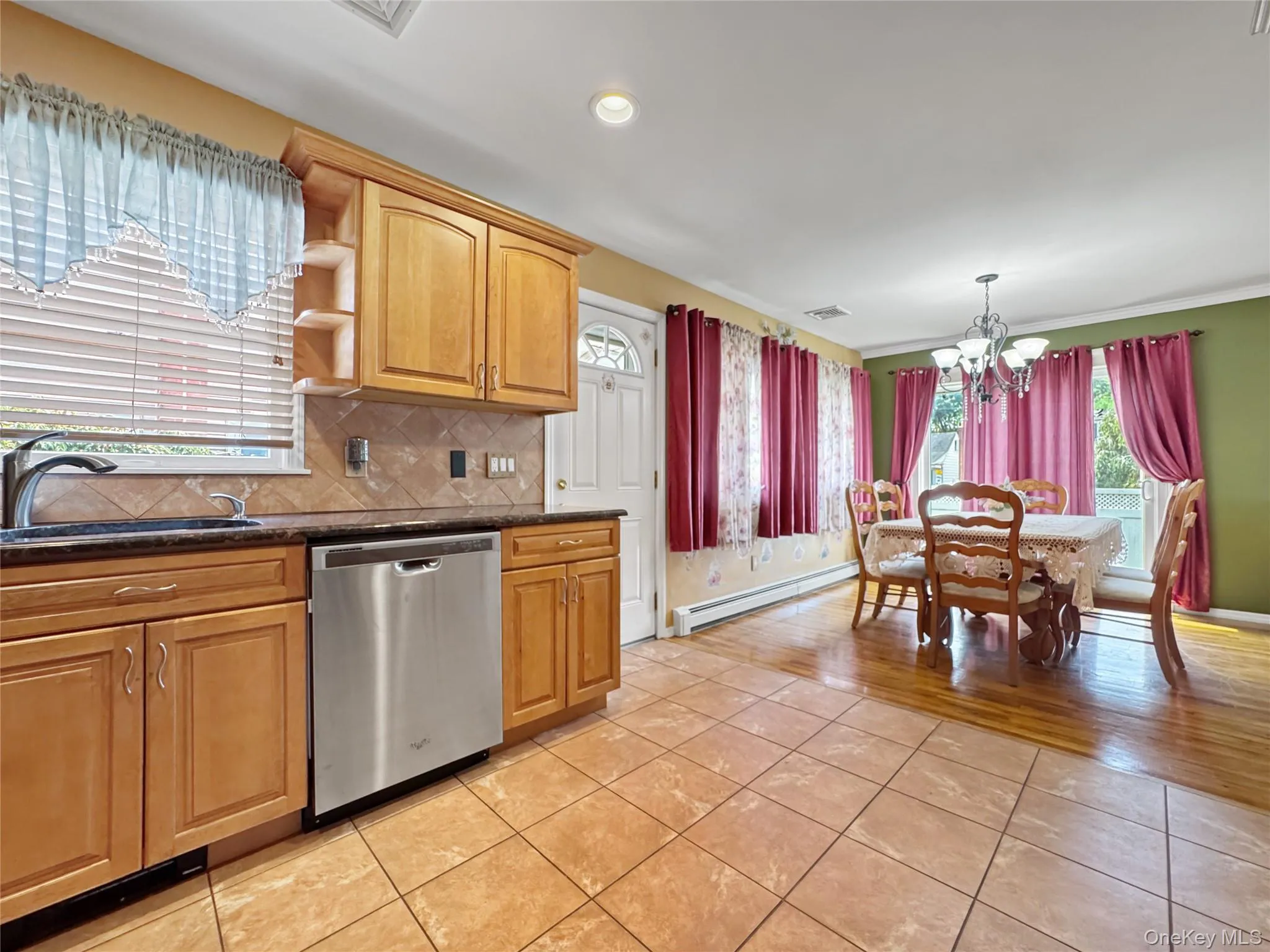 2810 Charles Road, Hempstead, NY, 3 Bedrooms Bedrooms, 6 Rooms Rooms,2 BathroomsBathrooms,Residential,For Rent,Charles,0,1036672 2810 Charles Road, Hempstead, NY, 3 Bedrooms Bedrooms, 6 Rooms Rooms,2 BathroomsBathrooms,Residential,For Rent,Charles,0,1036672