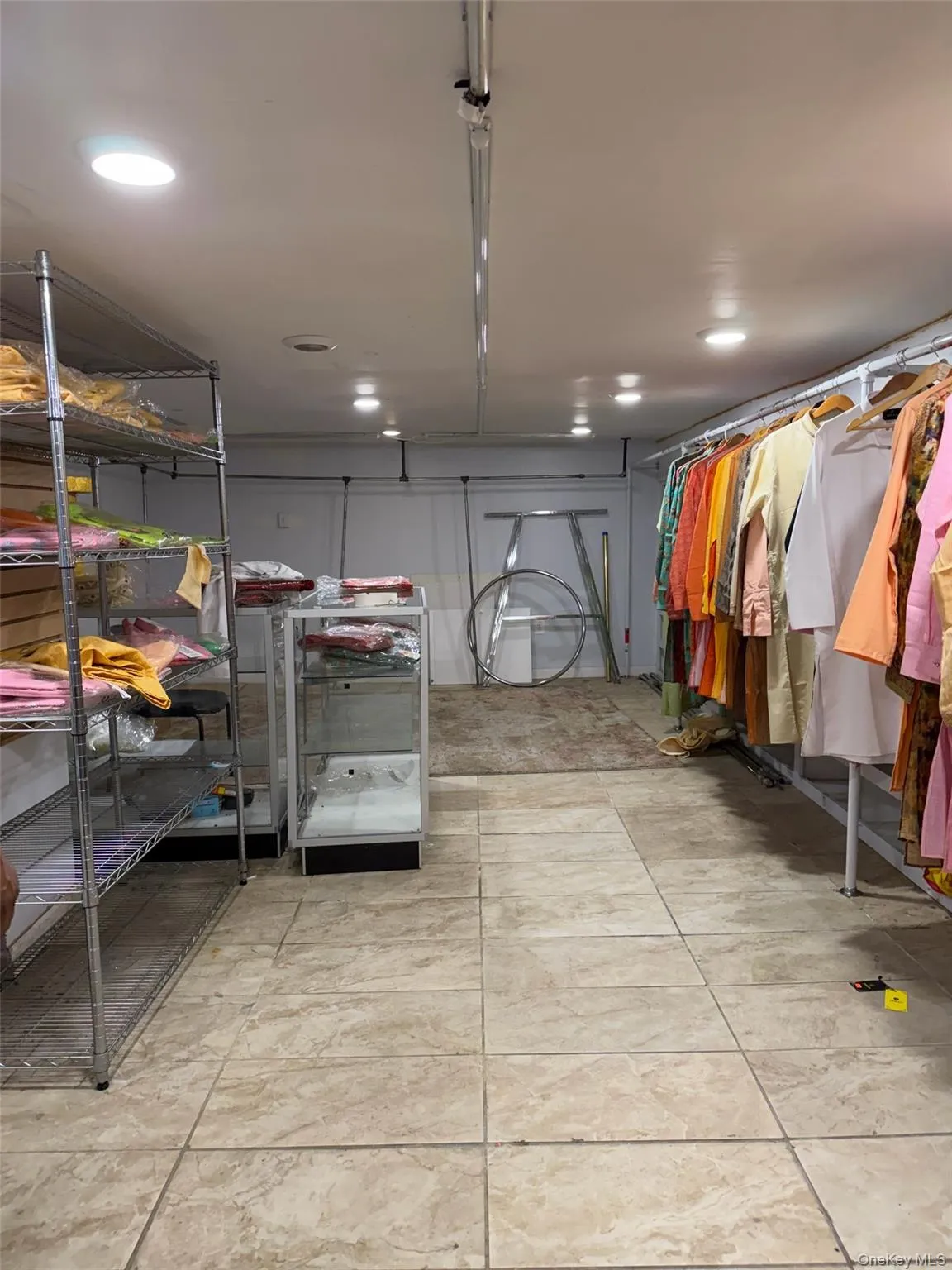 2145 Starling ave, New York, NY, ,Commercial Lease,For Rent,Starling ave,0,1036673 2145 Starling ave, New York, NY, ,Commercial Lease,For Rent,Starling ave,0,1036673