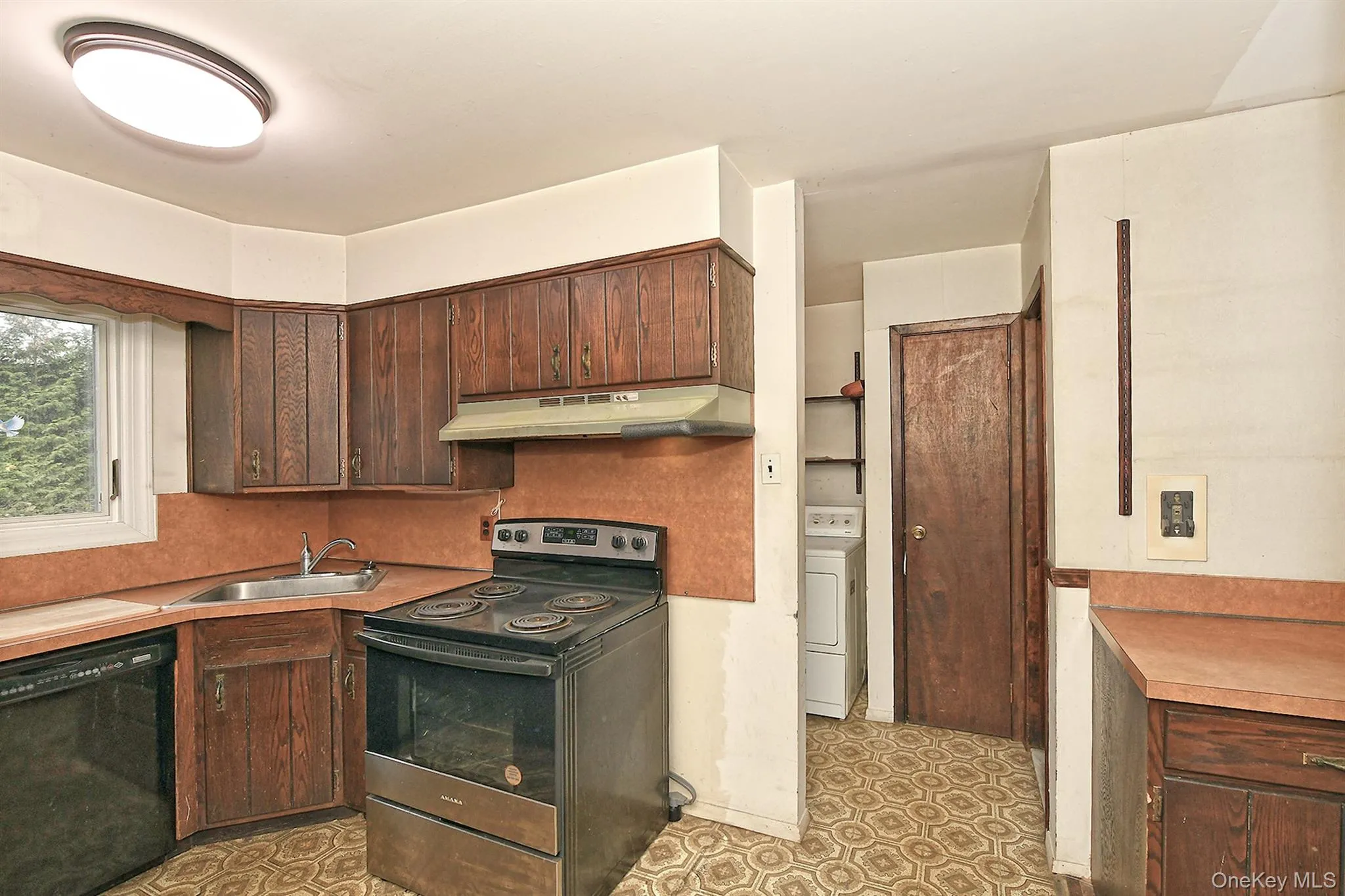 6 Duquesne Drive, Huntington, NY, 4 Bedrooms Bedrooms, 8 Rooms Rooms,1 BathroomBathrooms,Residential,For Rent,Duquesne,0,1036674 6 Duquesne Drive, Huntington, NY, 4 Bedrooms Bedrooms, 8 Rooms Rooms,1 BathroomBathrooms,Residential,For Rent,Duquesne,0,1036674