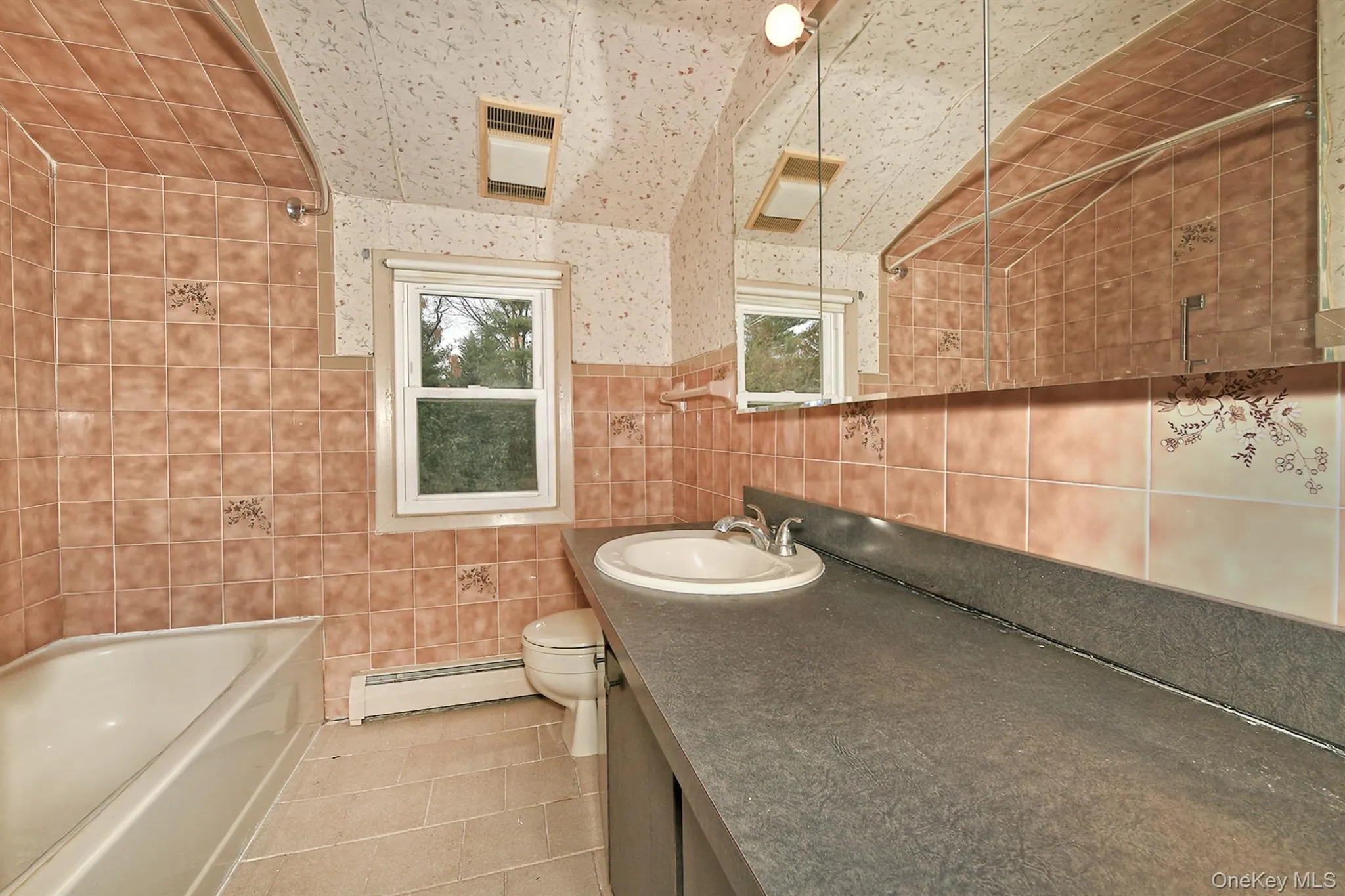 2nd floor Full Bath 2nd floor Full Bath