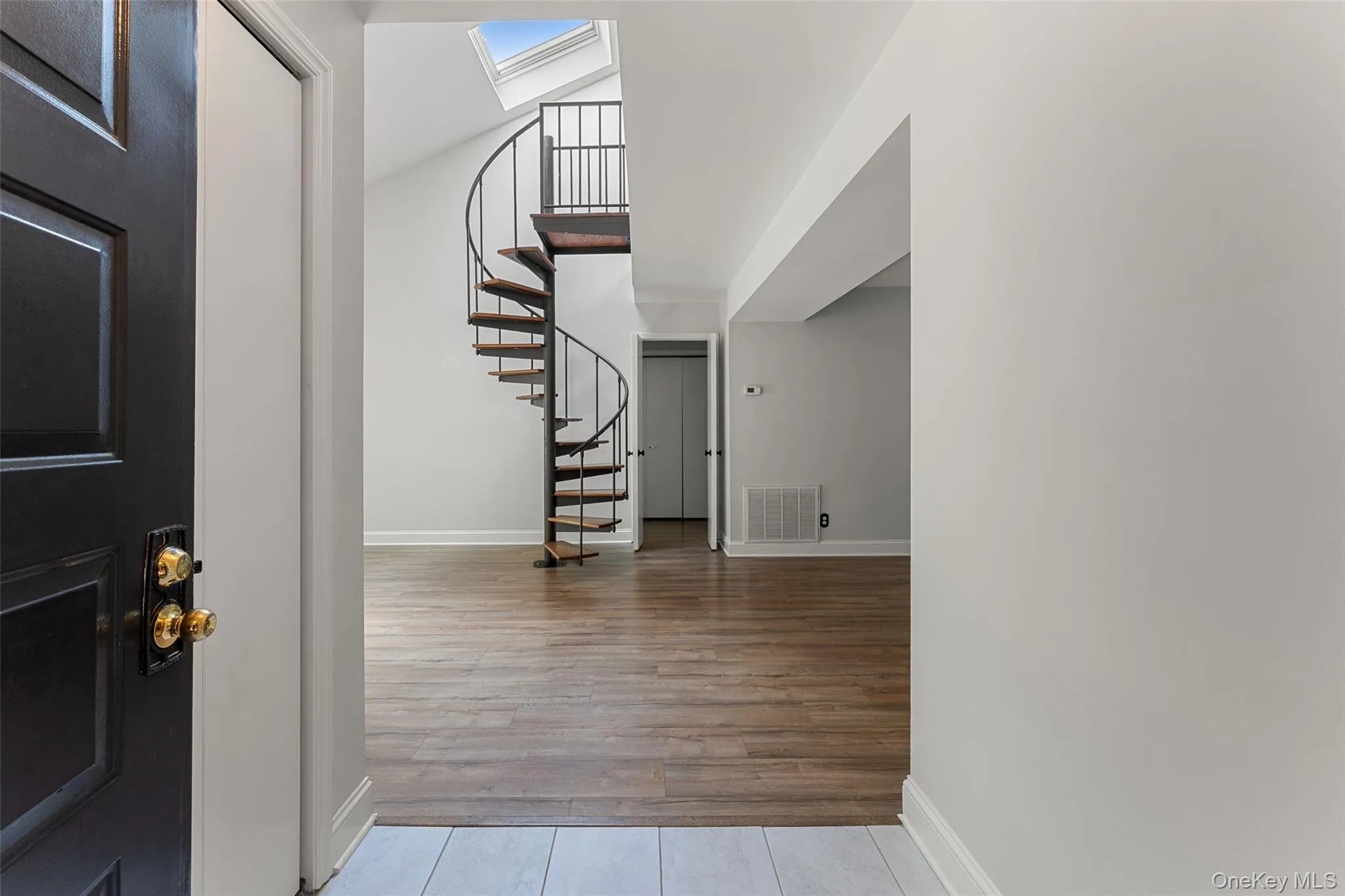 Welcome to Unit 3-12 located in 18 Bronxville Glen Drive in Bronxville P.O. Yonkers, NY> Welcome to Unit 3-12 located in 18 Bronxville Glen Drive in Bronxville P.O. Yonkers, NY>
