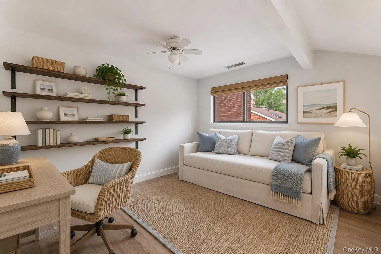 Virtually staged loft perfect as a den, office or bedroom. Virtually staged loft perfect as a den, office or bedroom.