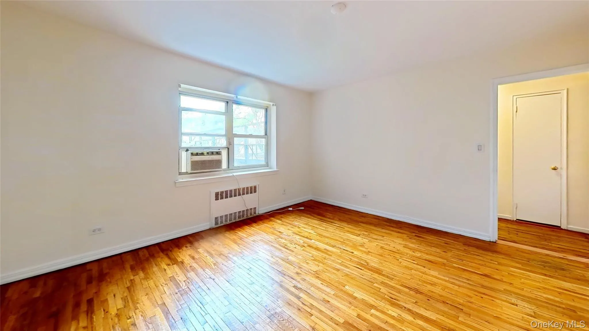 7502 Austin Street Austin Street, New York, NY, 1 Bedroom Bedrooms, 3 Rooms Rooms,1 BathroomBathrooms,Residential,For Rent,Austin,0,1036677 7502 Austin Street Austin Street, New York, NY, 1 Bedroom Bedrooms, 3 Rooms Rooms,1 BathroomBathrooms,Residential,For Rent,Austin,0,1036677