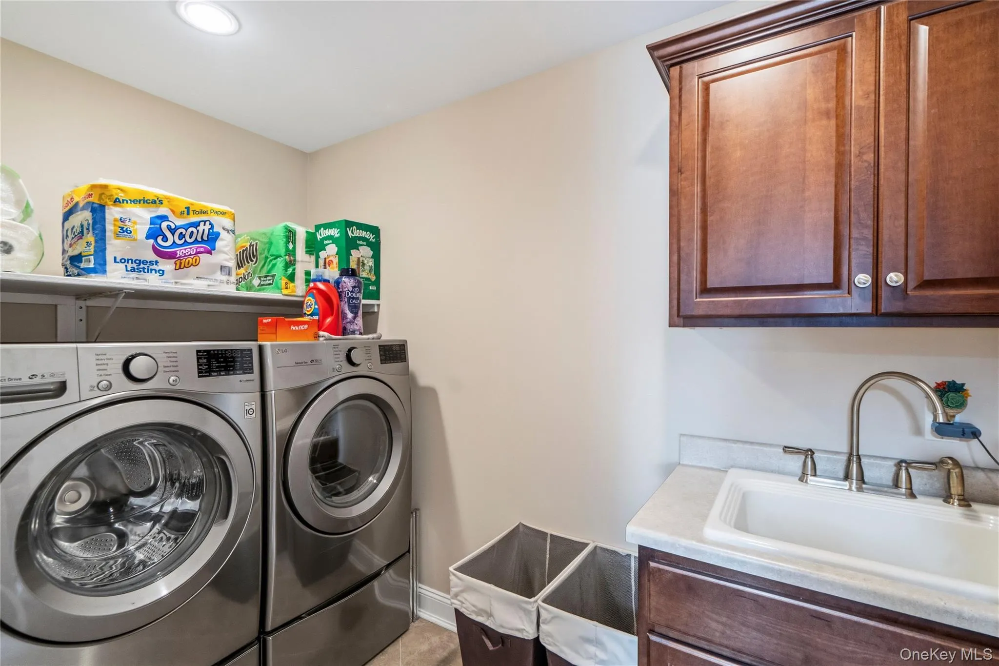 14 Hickman Street, Oyster Bay, NY, 3 Bedrooms Bedrooms, 10 Rooms Rooms,3 BathroomsBathrooms,Residential,For Rent,Hickman,0,1036679 14 Hickman Street, Oyster Bay, NY, 3 Bedrooms Bedrooms, 10 Rooms Rooms,3 BathroomsBathrooms,Residential,For Rent,Hickman,0,1036679