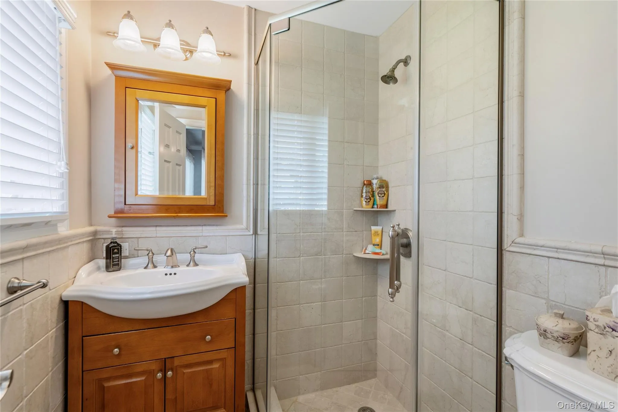 14 Hickman Street, Oyster Bay, NY, 3 Bedrooms Bedrooms, 10 Rooms Rooms,3 BathroomsBathrooms,Residential,For Rent,Hickman,0,1036679 14 Hickman Street, Oyster Bay, NY, 3 Bedrooms Bedrooms, 10 Rooms Rooms,3 BathroomsBathrooms,Residential,For Rent,Hickman,0,1036679