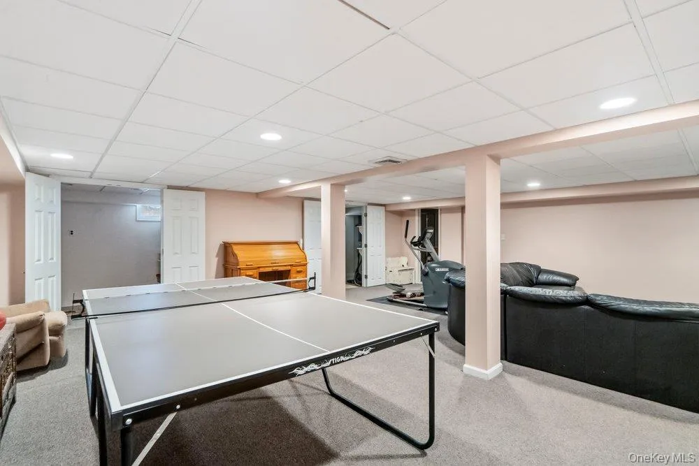 14 Hickman Street, Oyster Bay, NY, 3 Bedrooms Bedrooms, 10 Rooms Rooms,3 BathroomsBathrooms,Residential,For Rent,Hickman,0,1036679 14 Hickman Street, Oyster Bay, NY, 3 Bedrooms Bedrooms, 10 Rooms Rooms,3 BathroomsBathrooms,Residential,For Rent,Hickman,0,1036679