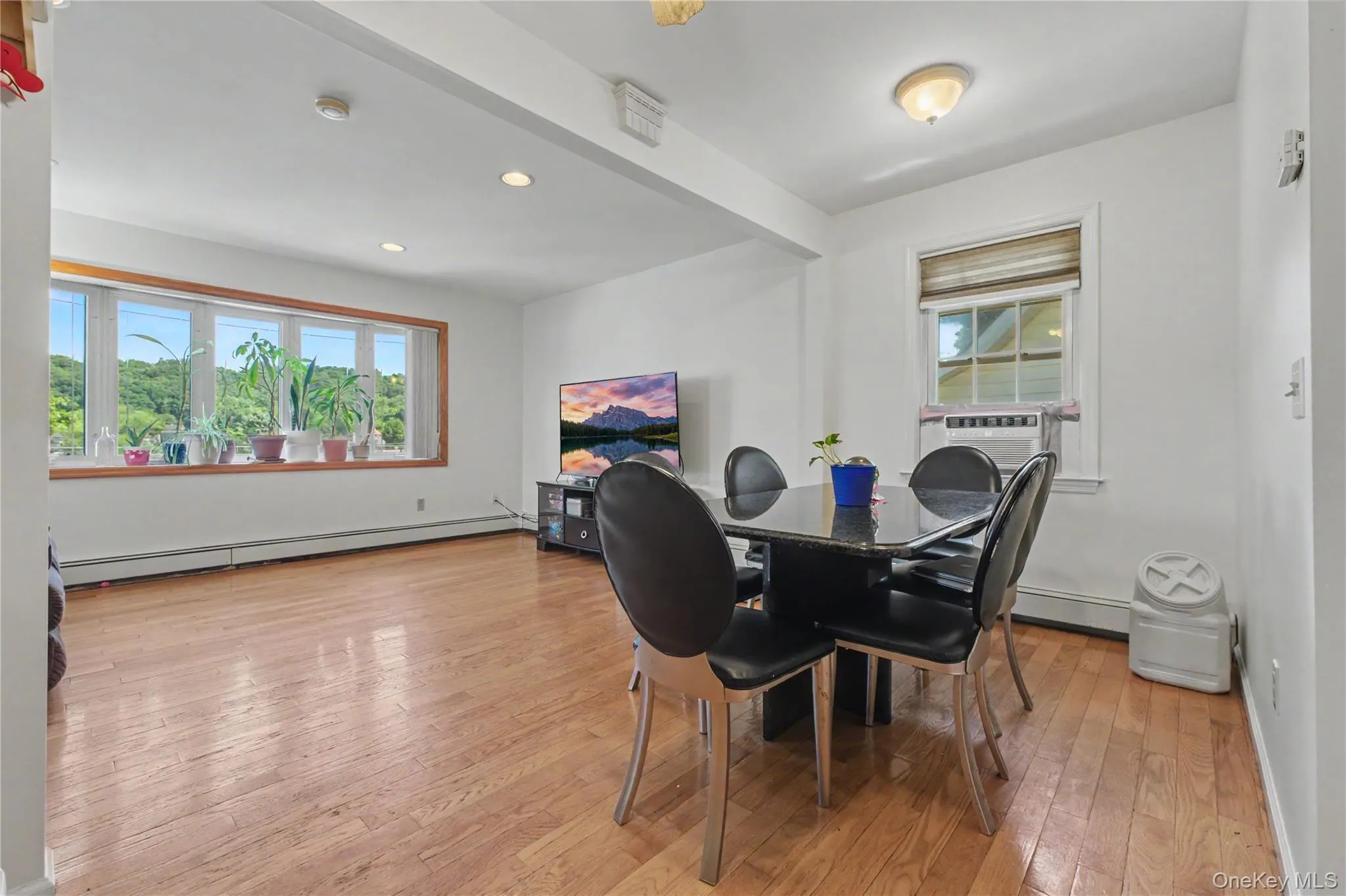 684 Marion Avenue, Peekskill, NY, 2 Bedrooms Bedrooms, 5 Rooms Rooms,1 BathroomBathrooms,Residential,For Rent,Marion,0,1036680 684 Marion Avenue, Peekskill, NY, 2 Bedrooms Bedrooms, 5 Rooms Rooms,1 BathroomBathrooms,Residential,For Rent,Marion,0,1036680