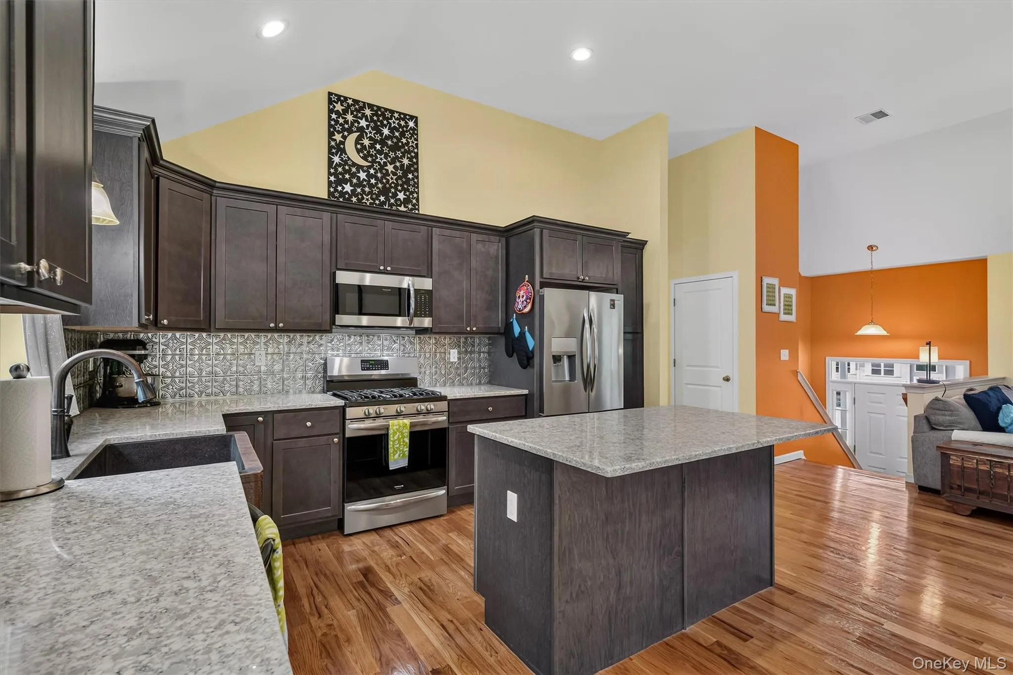 1 Bell Way, Chester Town, NY, 3 Bedrooms Bedrooms, 7 Rooms Rooms,2 BathroomsBathrooms,Residential,For Rent,Bell,0,1036681 1 Bell Way, Chester Town, NY, 3 Bedrooms Bedrooms, 7 Rooms Rooms,2 BathroomsBathrooms,Residential,For Rent,Bell,0,1036681