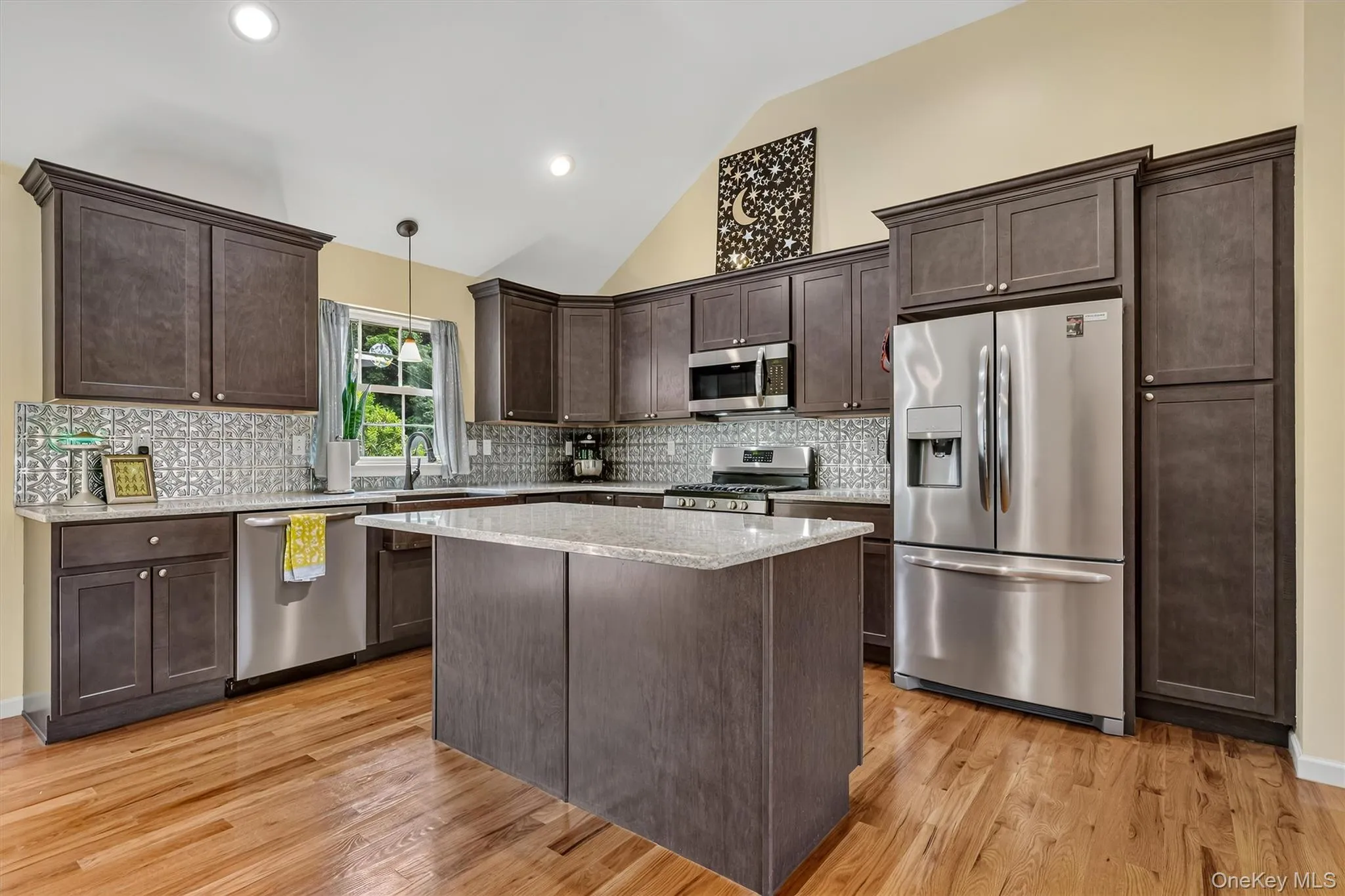 1 Bell Way, Chester Town, NY, 3 Bedrooms Bedrooms, 7 Rooms Rooms,2 BathroomsBathrooms,Residential,For Rent,Bell,0,1036681 1 Bell Way, Chester Town, NY, 3 Bedrooms Bedrooms, 7 Rooms Rooms,2 BathroomsBathrooms,Residential,For Rent,Bell,0,1036681