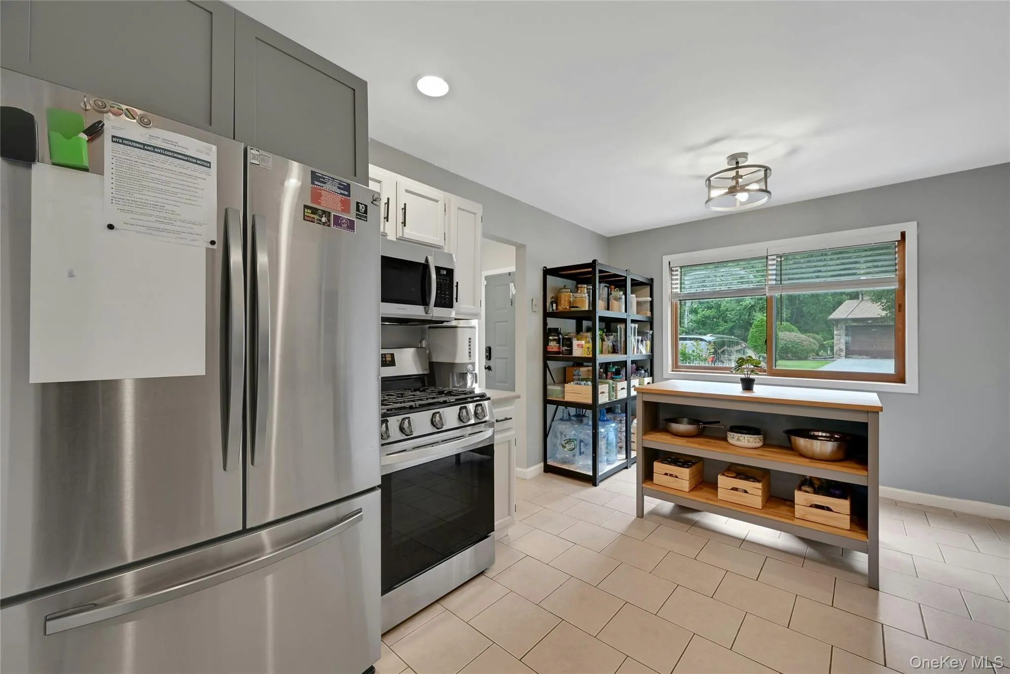 255 Heritage Lane, Chester Town, NY, 3 Bedrooms Bedrooms, 6 Rooms Rooms,2 BathroomsBathrooms,Residential,For Rent,Heritage,0,1036684 255 Heritage Lane, Chester Town, NY, 3 Bedrooms Bedrooms, 6 Rooms Rooms,2 BathroomsBathrooms,Residential,For Rent,Heritage,0,1036684