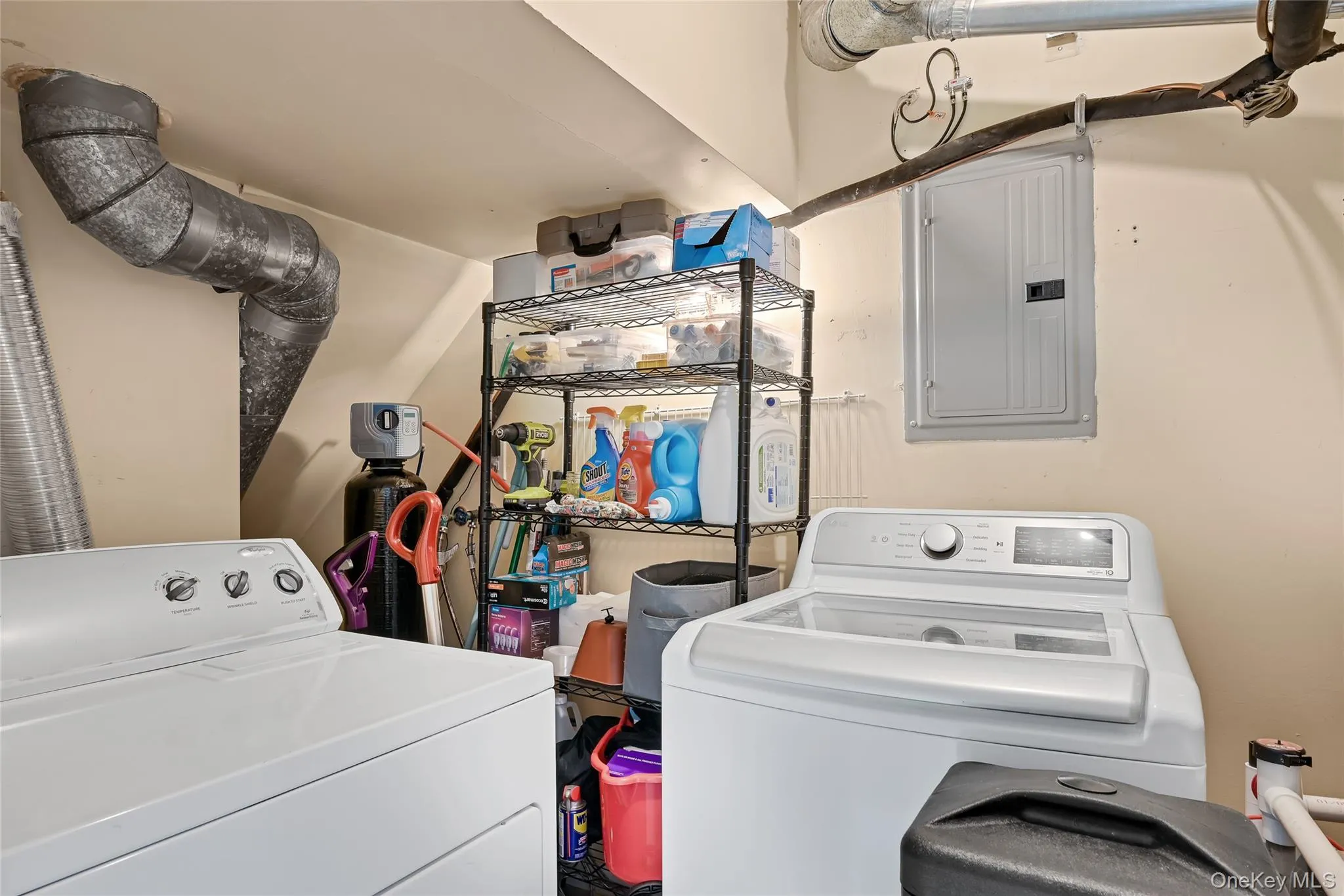 255 Heritage Lane, Chester Town, NY, 3 Bedrooms Bedrooms, 6 Rooms Rooms,2 BathroomsBathrooms,Residential,For Rent,Heritage,0,1036684 255 Heritage Lane, Chester Town, NY, 3 Bedrooms Bedrooms, 6 Rooms Rooms,2 BathroomsBathrooms,Residential,For Rent,Heritage,0,1036684