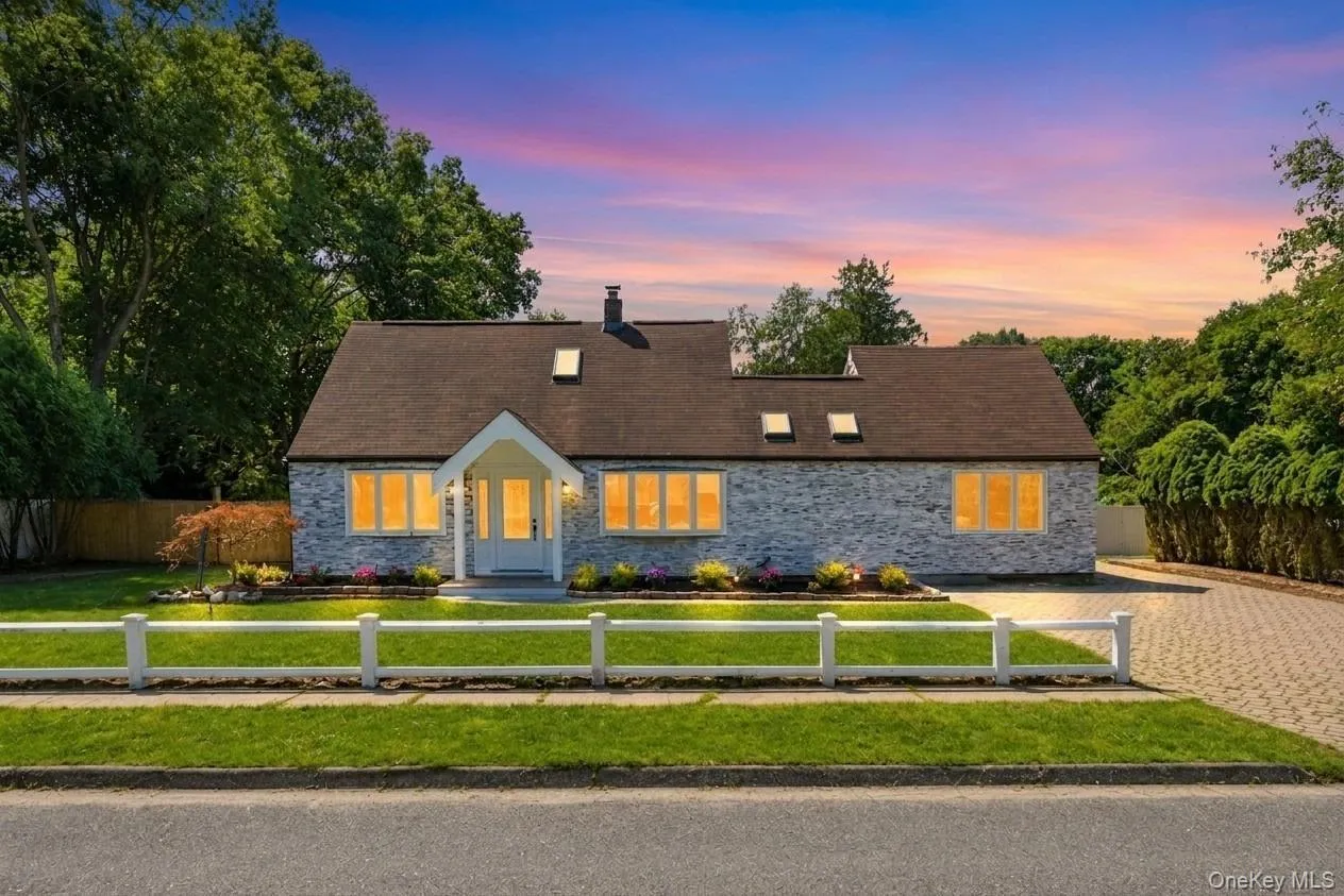 36 Fifty Acre Road, Smithtown, NY, 4 Bedrooms Bedrooms, 6 Rooms Rooms,2 BathroomsBathrooms,Residential,For Rent,Fifty Acre,0,1036685 36 Fifty Acre Road, Smithtown, NY, 4 Bedrooms Bedrooms, 6 Rooms Rooms,2 BathroomsBathrooms,Residential,For Rent,Fifty Acre,0,1036685