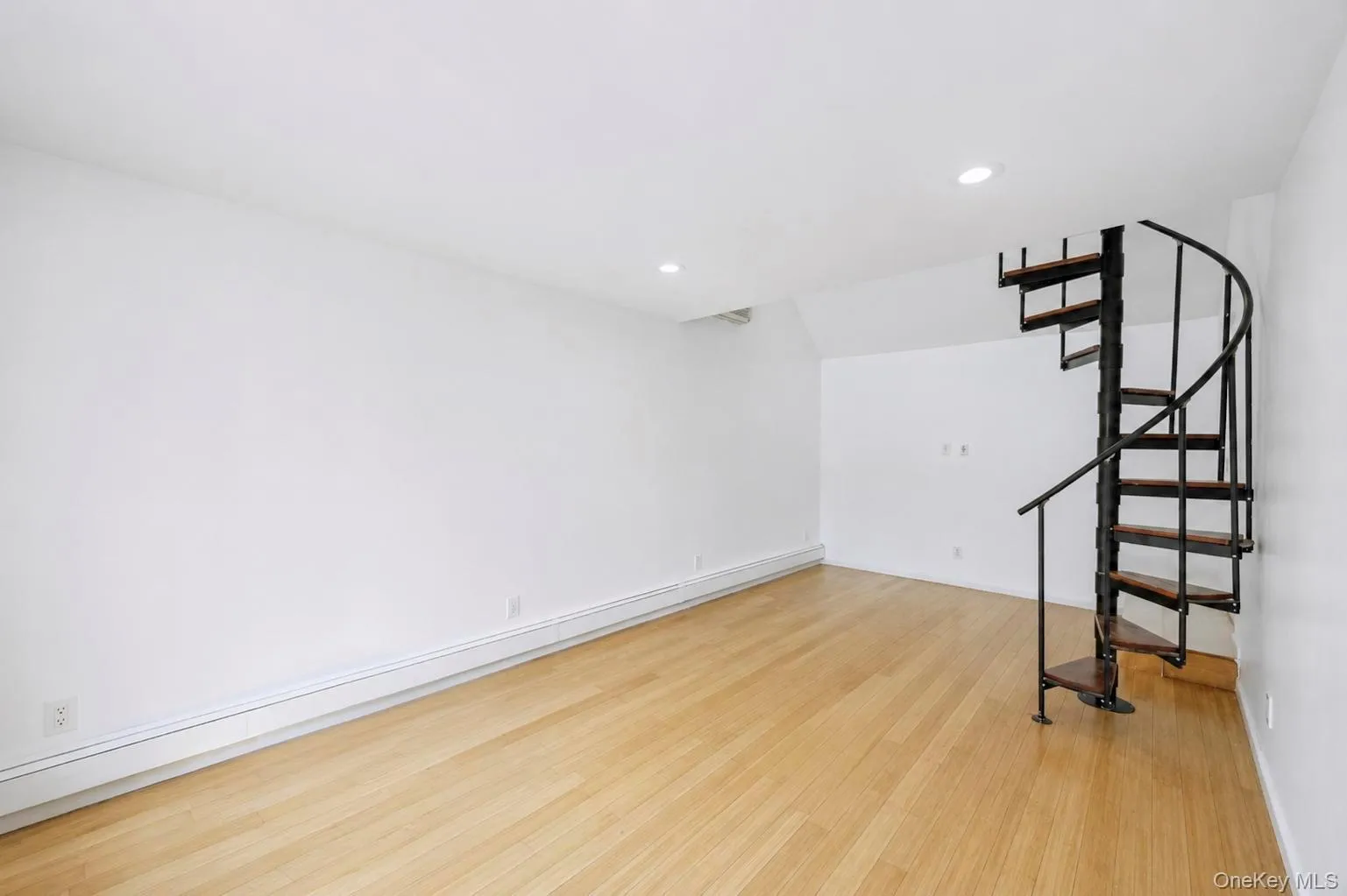 36 Fifty Acre Road, Smithtown, NY, 4 Bedrooms Bedrooms, 6 Rooms Rooms,2 BathroomsBathrooms,Residential,For Rent,Fifty Acre,0,1036685 36 Fifty Acre Road, Smithtown, NY, 4 Bedrooms Bedrooms, 6 Rooms Rooms,2 BathroomsBathrooms,Residential,For Rent,Fifty Acre,0,1036685