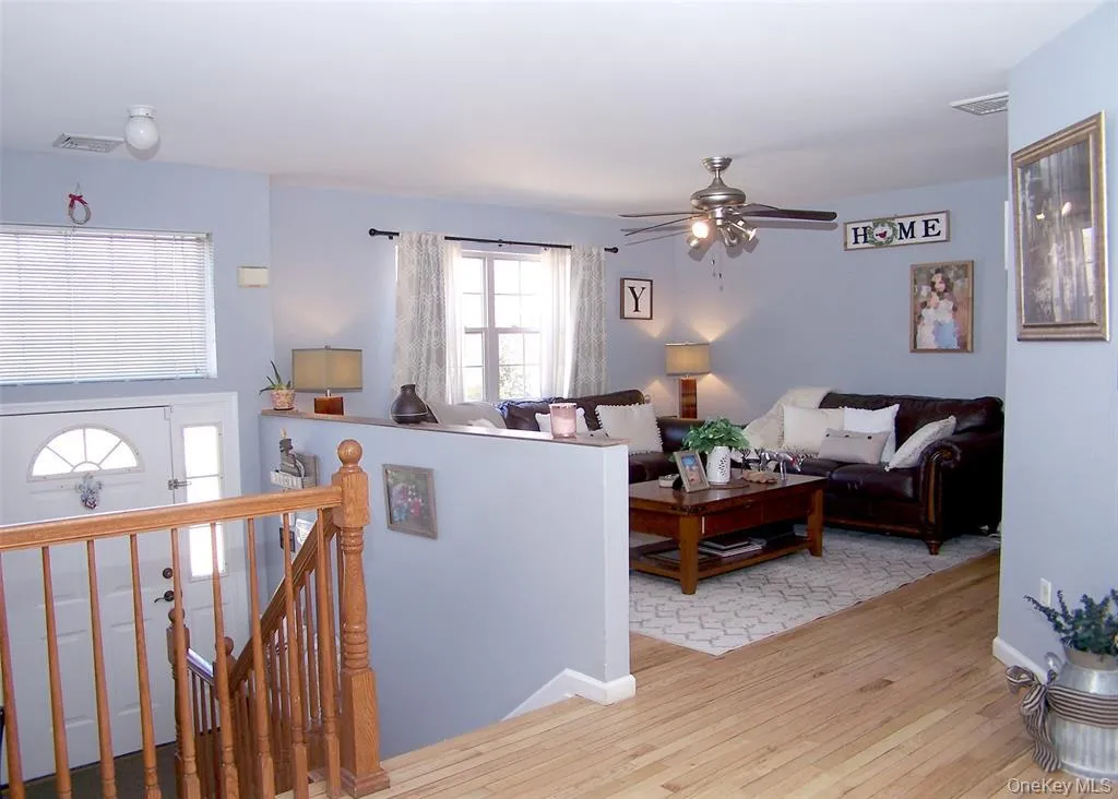11 Doral Lane, Brookhaven, NY, 5 Bedrooms Bedrooms, 9 Rooms Rooms,3 BathroomsBathrooms,Residential,For Rent,Doral,0,1036687 11 Doral Lane, Brookhaven, NY, 5 Bedrooms Bedrooms, 9 Rooms Rooms,3 BathroomsBathrooms,Residential,For Rent,Doral,0,1036687