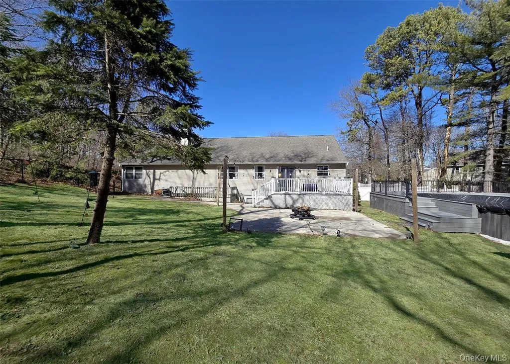 11 Doral Lane, Brookhaven, NY, 5 Bedrooms Bedrooms, 9 Rooms Rooms,3 BathroomsBathrooms,Residential,For Rent,Doral,0,1036687 11 Doral Lane, Brookhaven, NY, 5 Bedrooms Bedrooms, 9 Rooms Rooms,3 BathroomsBathrooms,Residential,For Rent,Doral,0,1036687