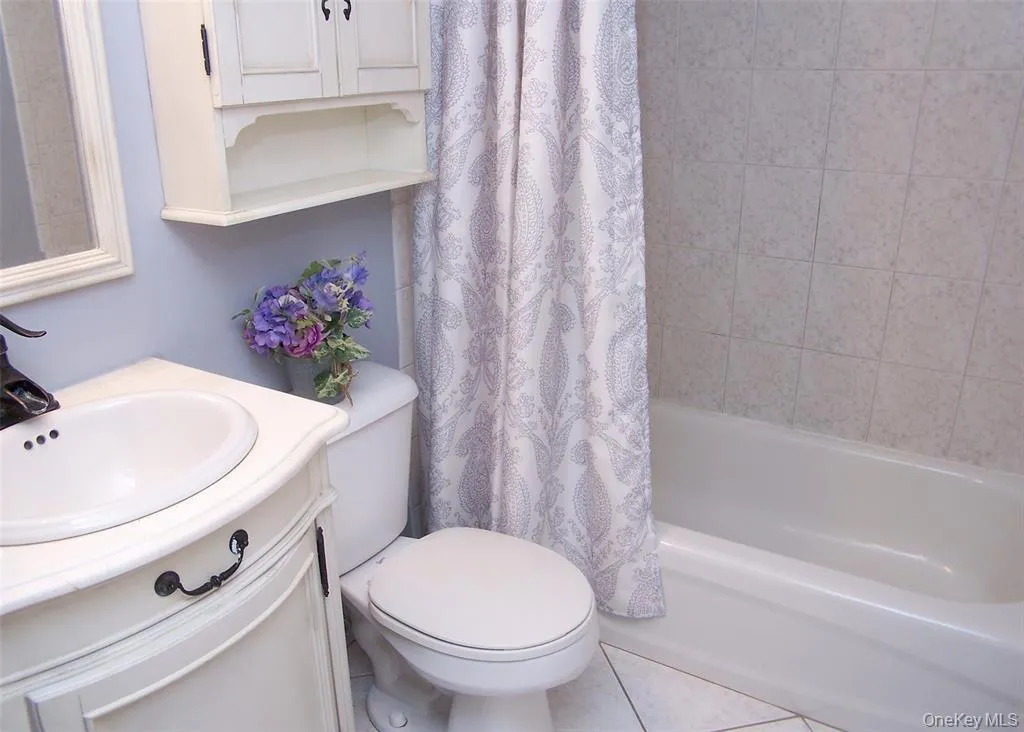 11 Doral Lane, Brookhaven, NY, 5 Bedrooms Bedrooms, 9 Rooms Rooms,3 BathroomsBathrooms,Residential,For Rent,Doral,0,1036687 11 Doral Lane, Brookhaven, NY, 5 Bedrooms Bedrooms, 9 Rooms Rooms,3 BathroomsBathrooms,Residential,For Rent,Doral,0,1036687
