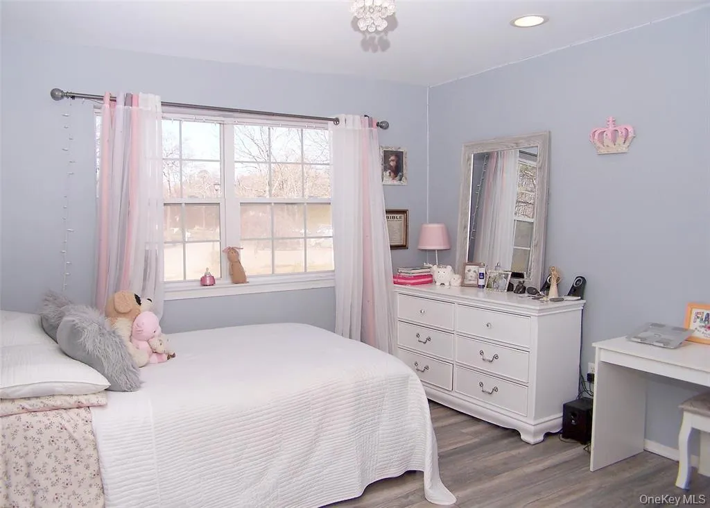 11 Doral Lane, Brookhaven, NY, 5 Bedrooms Bedrooms, 9 Rooms Rooms,3 BathroomsBathrooms,Residential,For Rent,Doral,0,1036687 11 Doral Lane, Brookhaven, NY, 5 Bedrooms Bedrooms, 9 Rooms Rooms,3 BathroomsBathrooms,Residential,For Rent,Doral,0,1036687