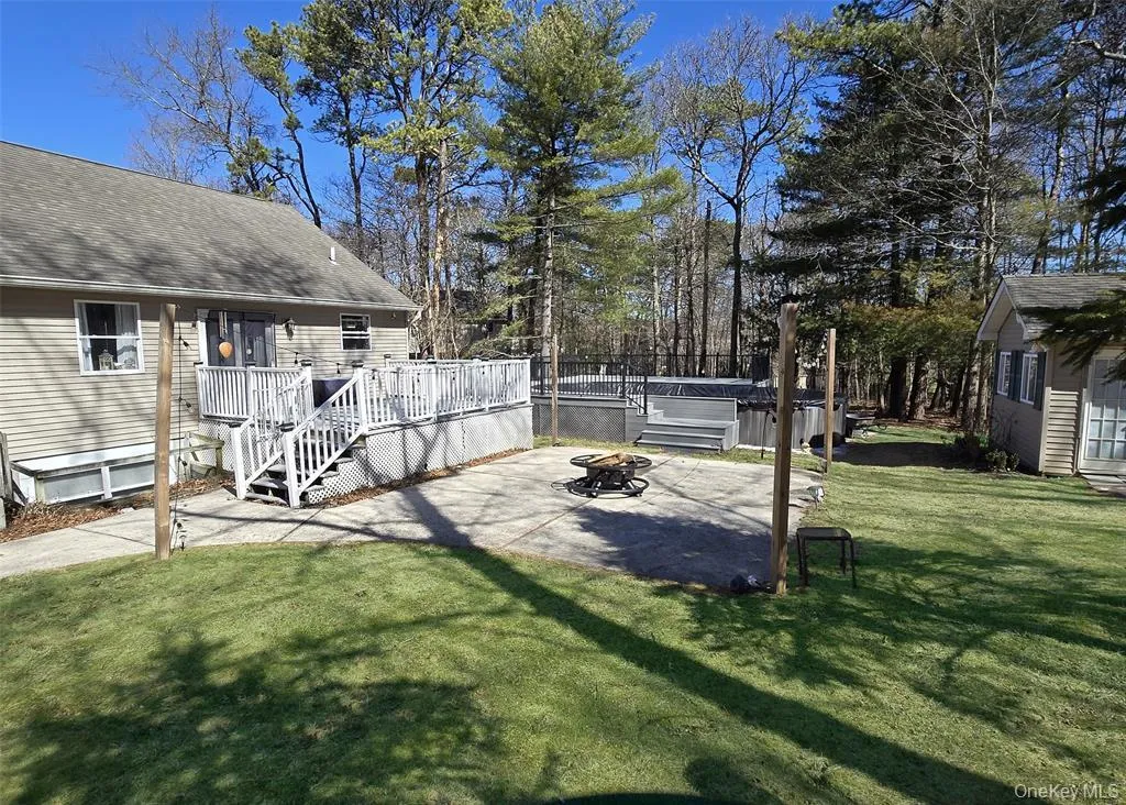11 Doral Lane, Brookhaven, NY, 5 Bedrooms Bedrooms, 9 Rooms Rooms,3 BathroomsBathrooms,Residential,For Rent,Doral,0,1036687 11 Doral Lane, Brookhaven, NY, 5 Bedrooms Bedrooms, 9 Rooms Rooms,3 BathroomsBathrooms,Residential,For Rent,Doral,0,1036687