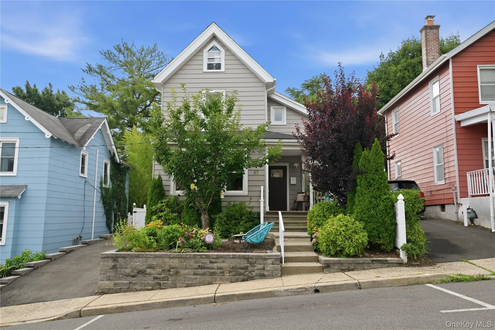 37 Lydecker Street, Orangetown, NY, 2 Bedrooms Bedrooms, 6 Rooms Rooms,1 BathroomBathrooms,Residential,For Rent,Lydecker,0,1036688 37 Lydecker Street, Orangetown, NY, 2 Bedrooms Bedrooms, 6 Rooms Rooms,1 BathroomBathrooms,Residential,For Rent,Lydecker,0,1036688