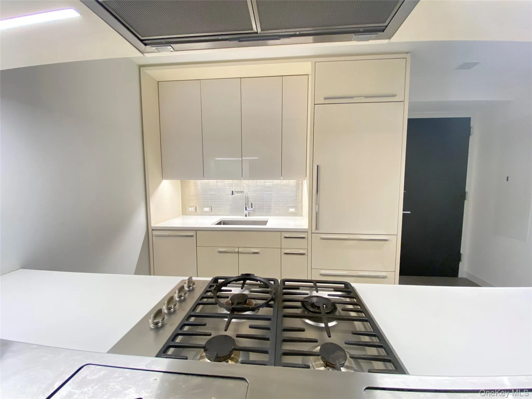 252 South Street, New York, NY, 1 Bedroom Bedrooms, 3 Rooms Rooms,1 BathroomBathrooms,Residential,For Rent,South,0,1036703 252 South Street, New York, NY, 1 Bedroom Bedrooms, 3 Rooms Rooms,1 BathroomBathrooms,Residential,For Rent,South,0,1036703
