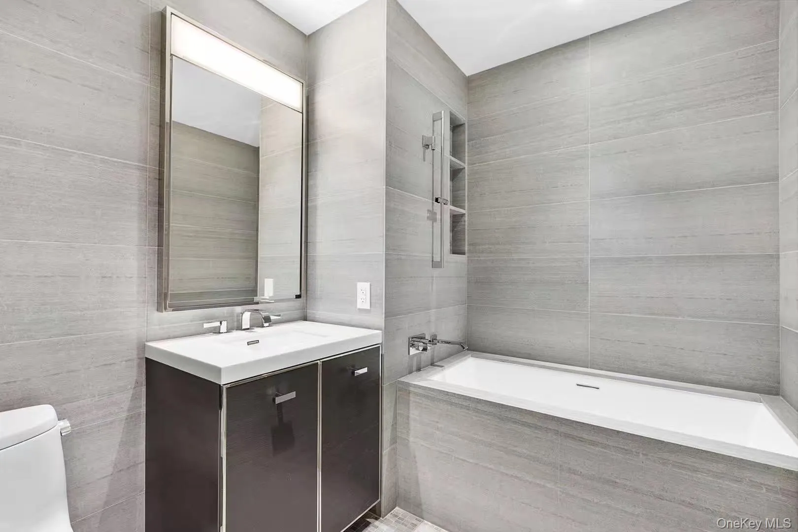 252 South Street, New York, NY, 1 Bedroom Bedrooms, 3 Rooms Rooms,1 BathroomBathrooms,Residential,For Rent,South,0,1036703 252 South Street, New York, NY, 1 Bedroom Bedrooms, 3 Rooms Rooms,1 BathroomBathrooms,Residential,For Rent,South,0,1036703