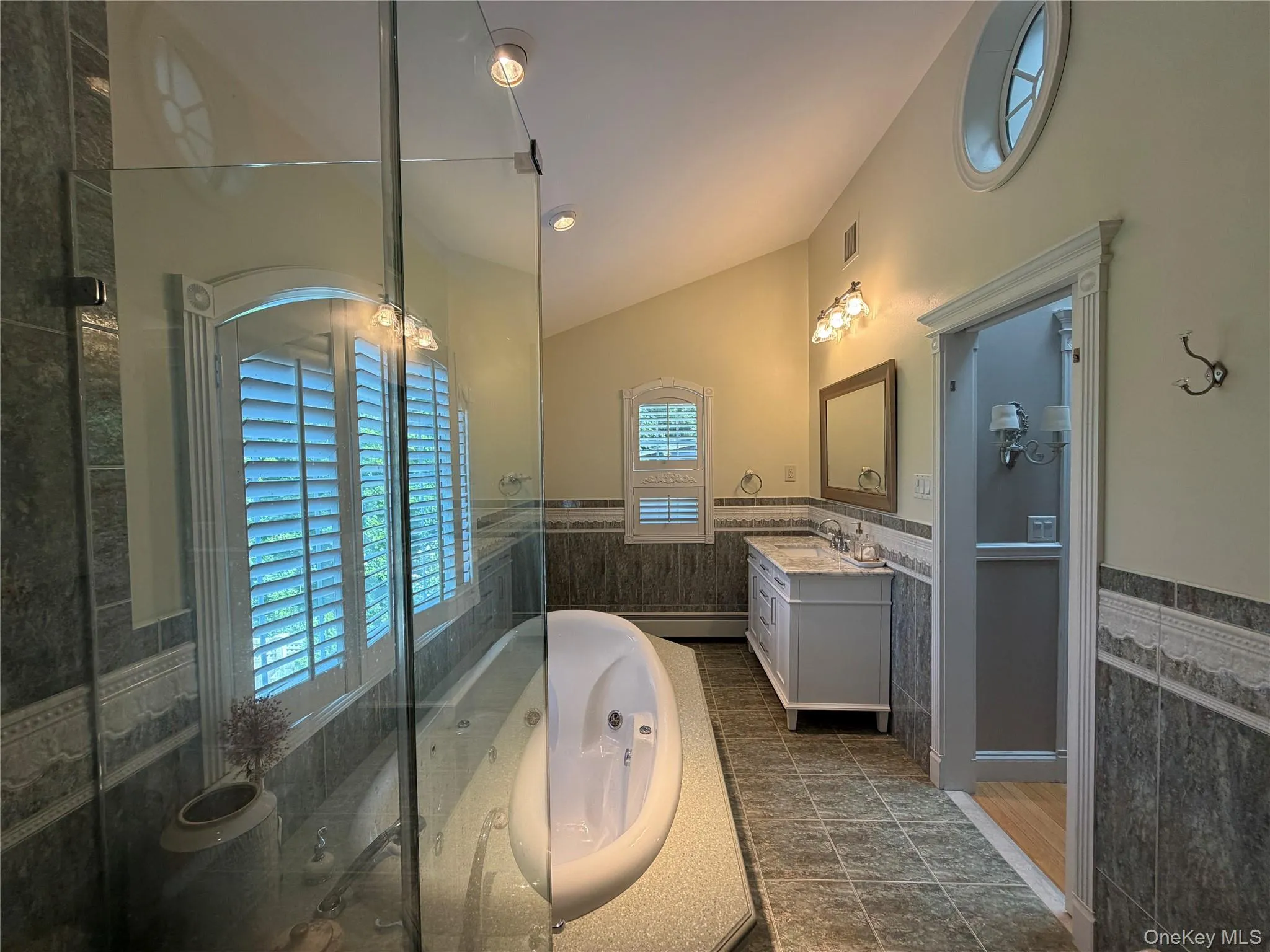24 Arlington Avenue, Smithtown, NY, 4 Bedrooms Bedrooms, 10 Rooms Rooms,2 BathroomsBathrooms,Residential Lease,For Rent,Arlington,0,1036704 24 Arlington Avenue, Smithtown, NY, 4 Bedrooms Bedrooms, 10 Rooms Rooms,2 BathroomsBathrooms,Residential Lease,For Rent,Arlington,0,1036704