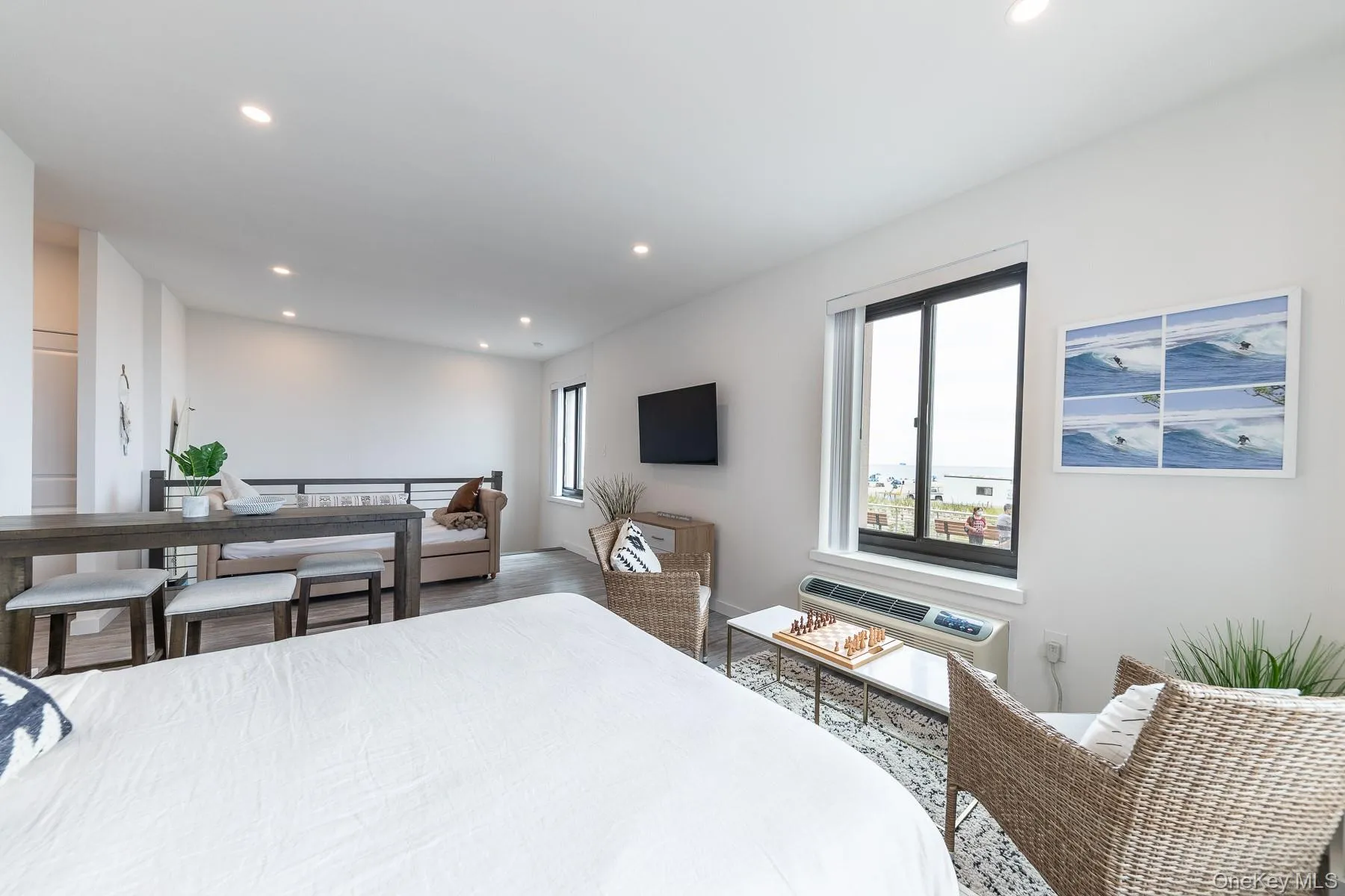 Oceanfront bedroom Oceanfront bedroom