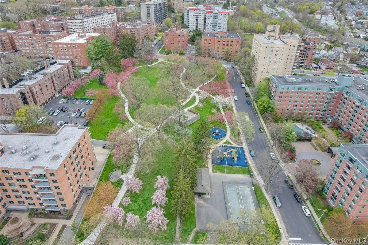 16 Lake Street, White Plains, NY, 1 Bedroom Bedrooms, 4 Rooms Rooms,1 BathroomBathrooms,Residential,For Rent,Lake,0,1036708 16 Lake Street, White Plains, NY, 1 Bedroom Bedrooms, 4 Rooms Rooms,1 BathroomBathrooms,Residential,For Rent,Lake,0,1036708