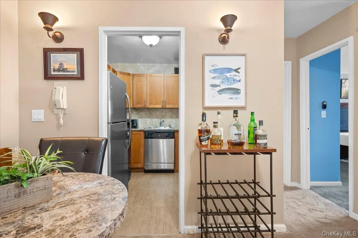 16 Lake Street, White Plains, NY, 1 Bedroom Bedrooms, 4 Rooms Rooms,1 BathroomBathrooms,Residential,For Rent,Lake,0,1036708 16 Lake Street, White Plains, NY, 1 Bedroom Bedrooms, 4 Rooms Rooms,1 BathroomBathrooms,Residential,For Rent,Lake,0,1036708