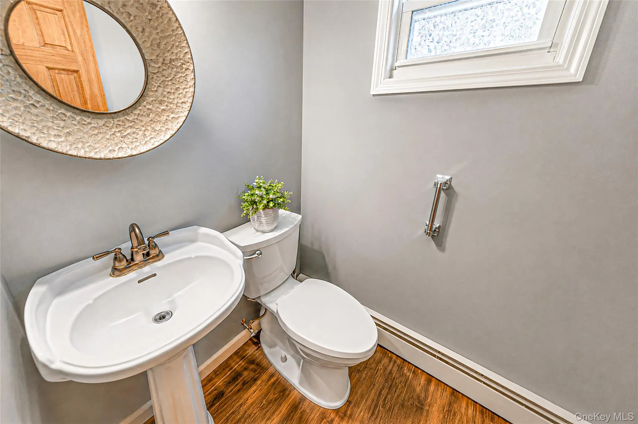 10 Foothill Lane, Smithtown, NY, 4 Bedrooms Bedrooms, 7 Rooms Rooms,2 BathroomsBathrooms,Residential,For Rent,Foothill,0,1036711 10 Foothill Lane, Smithtown, NY, 4 Bedrooms Bedrooms, 7 Rooms Rooms,2 BathroomsBathrooms,Residential,For Rent,Foothill,0,1036711
