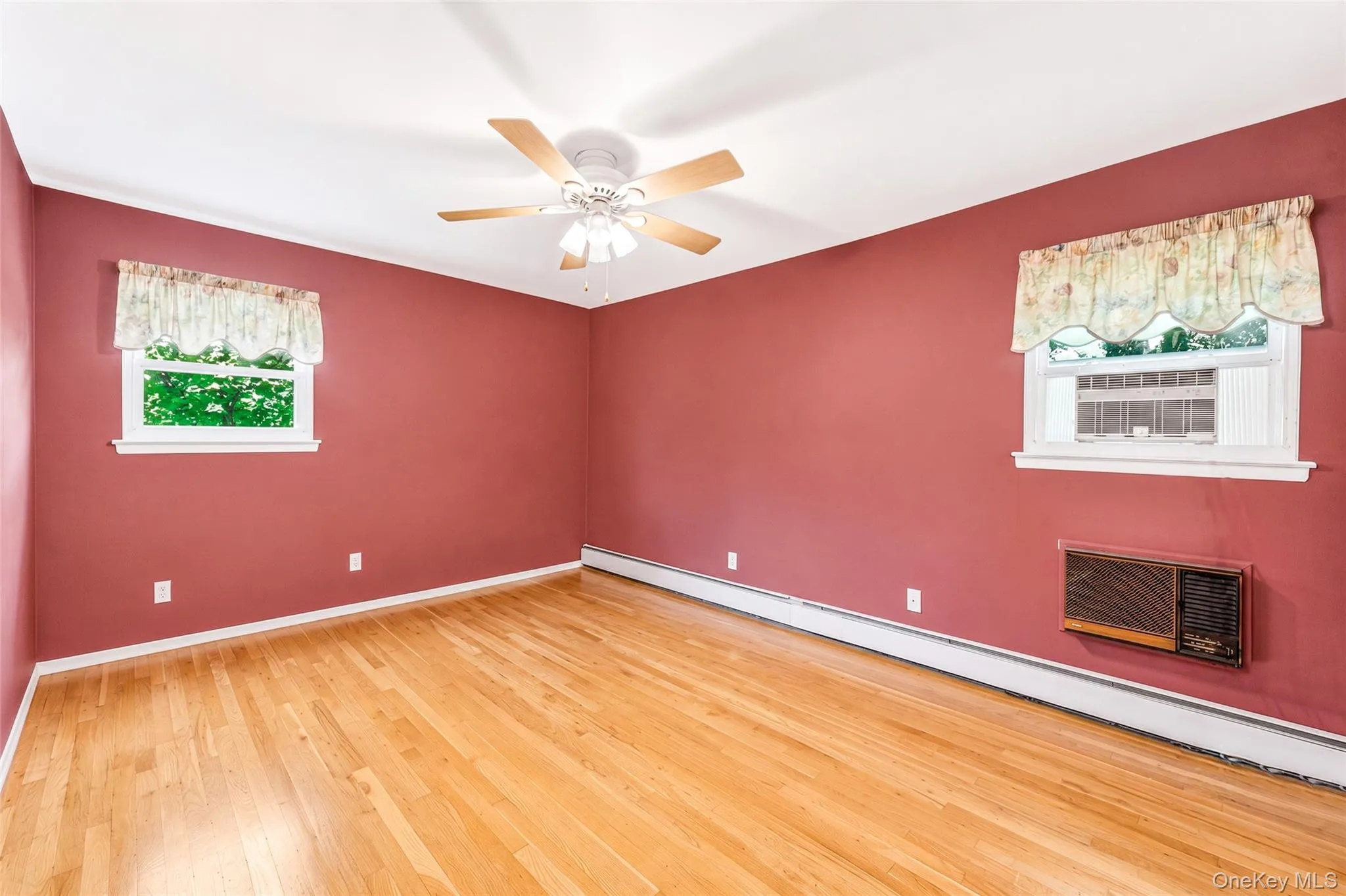 10 Foothill Lane, Smithtown, NY, 4 Bedrooms Bedrooms, 7 Rooms Rooms,2 BathroomsBathrooms,Residential,For Rent,Foothill,0,1036711 10 Foothill Lane, Smithtown, NY, 4 Bedrooms Bedrooms, 7 Rooms Rooms,2 BathroomsBathrooms,Residential,For Rent,Foothill,0,1036711