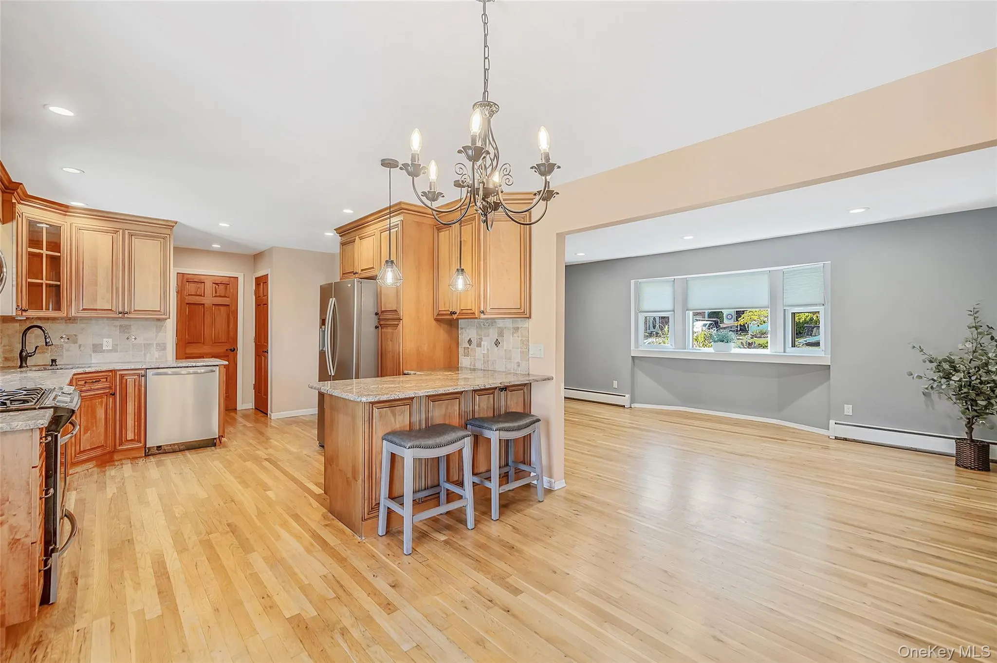 10 Foothill Lane, Smithtown, NY, 4 Bedrooms Bedrooms, 7 Rooms Rooms,2 BathroomsBathrooms,Residential,For Rent,Foothill,0,1036711 10 Foothill Lane, Smithtown, NY, 4 Bedrooms Bedrooms, 7 Rooms Rooms,2 BathroomsBathrooms,Residential,For Rent,Foothill,0,1036711
