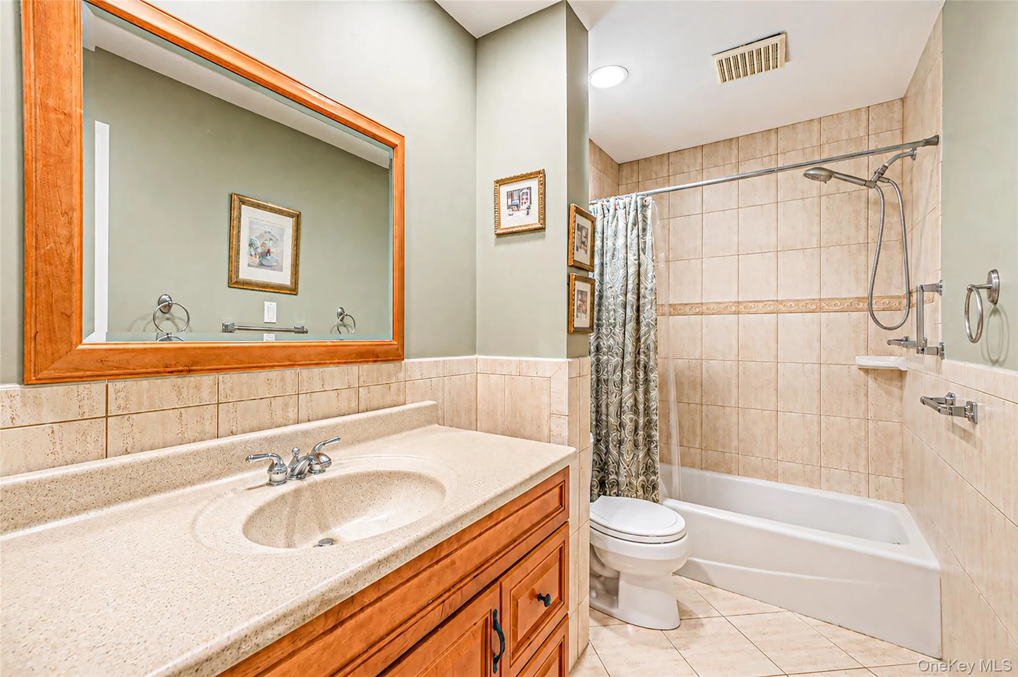 10 Foothill Lane, Smithtown, NY, 4 Bedrooms Bedrooms, 7 Rooms Rooms,2 BathroomsBathrooms,Residential,For Rent,Foothill,0,1036711 10 Foothill Lane, Smithtown, NY, 4 Bedrooms Bedrooms, 7 Rooms Rooms,2 BathroomsBathrooms,Residential,For Rent,Foothill,0,1036711