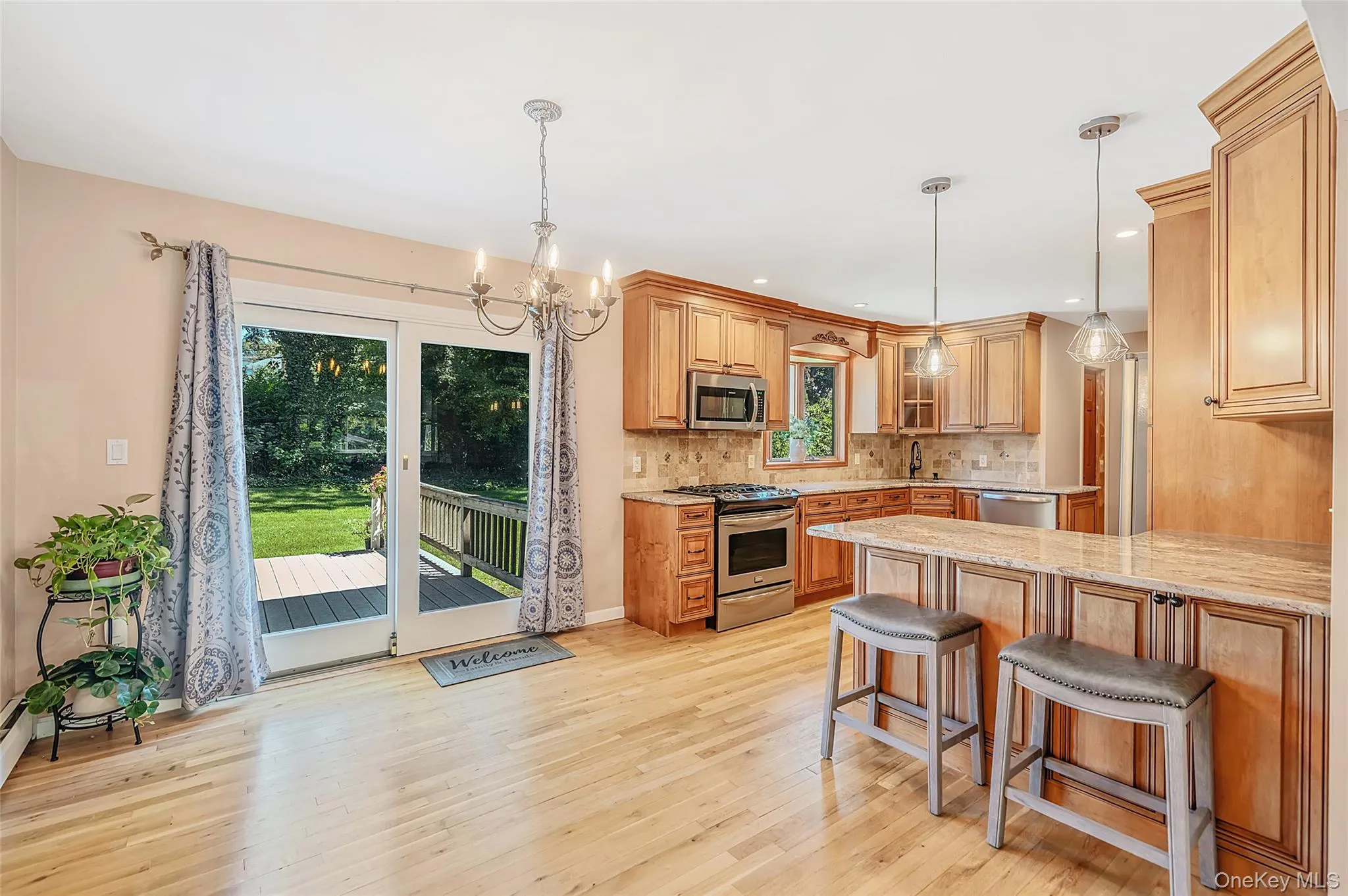 10 Foothill Lane, Smithtown, NY, 4 Bedrooms Bedrooms, 7 Rooms Rooms,2 BathroomsBathrooms,Residential,For Rent,Foothill,0,1036711 10 Foothill Lane, Smithtown, NY, 4 Bedrooms Bedrooms, 7 Rooms Rooms,2 BathroomsBathrooms,Residential,For Rent,Foothill,0,1036711