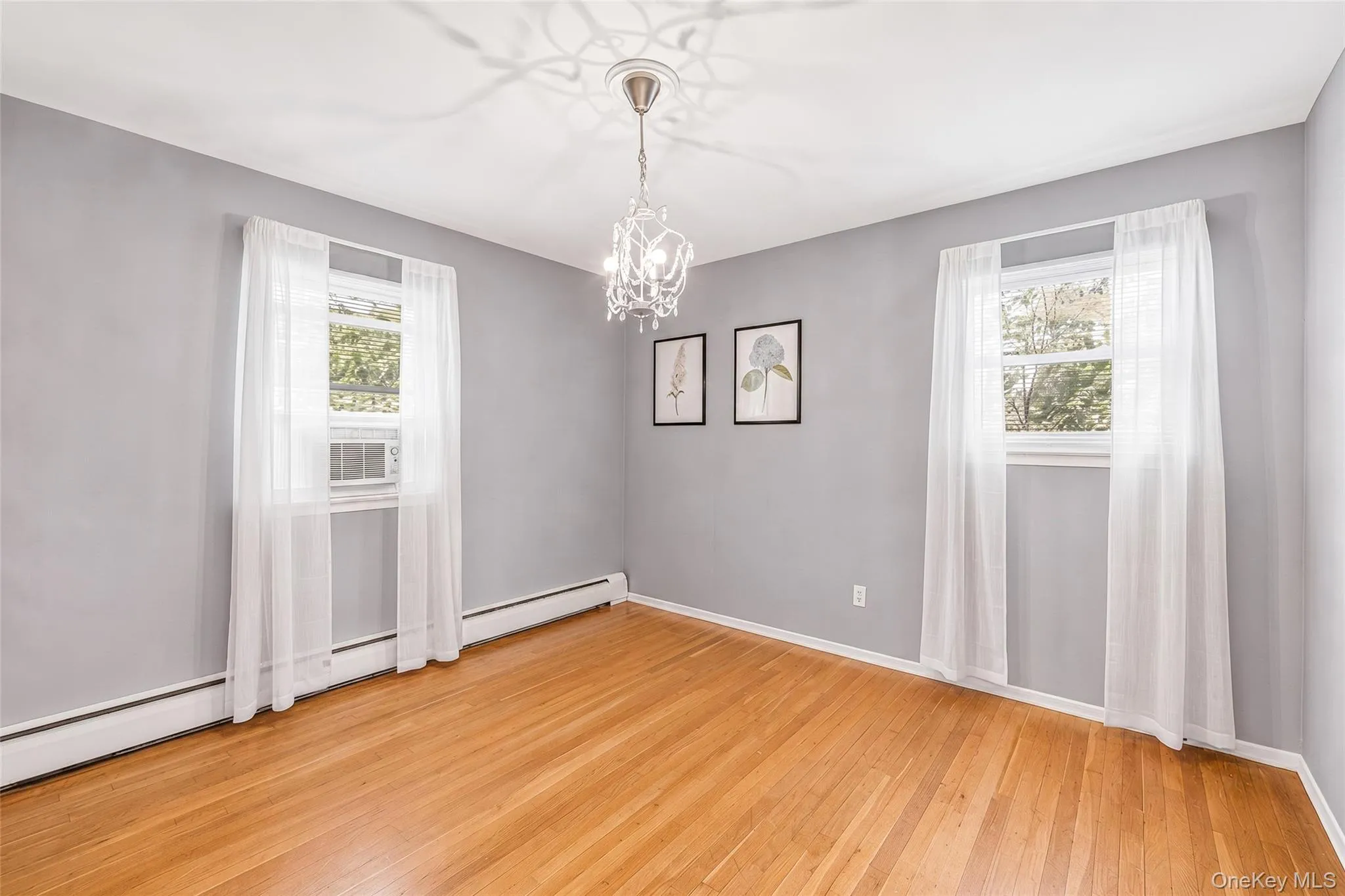 10 Foothill Lane, Smithtown, NY, 4 Bedrooms Bedrooms, 7 Rooms Rooms,2 BathroomsBathrooms,Residential,For Rent,Foothill,0,1036711 10 Foothill Lane, Smithtown, NY, 4 Bedrooms Bedrooms, 7 Rooms Rooms,2 BathroomsBathrooms,Residential,For Rent,Foothill,0,1036711