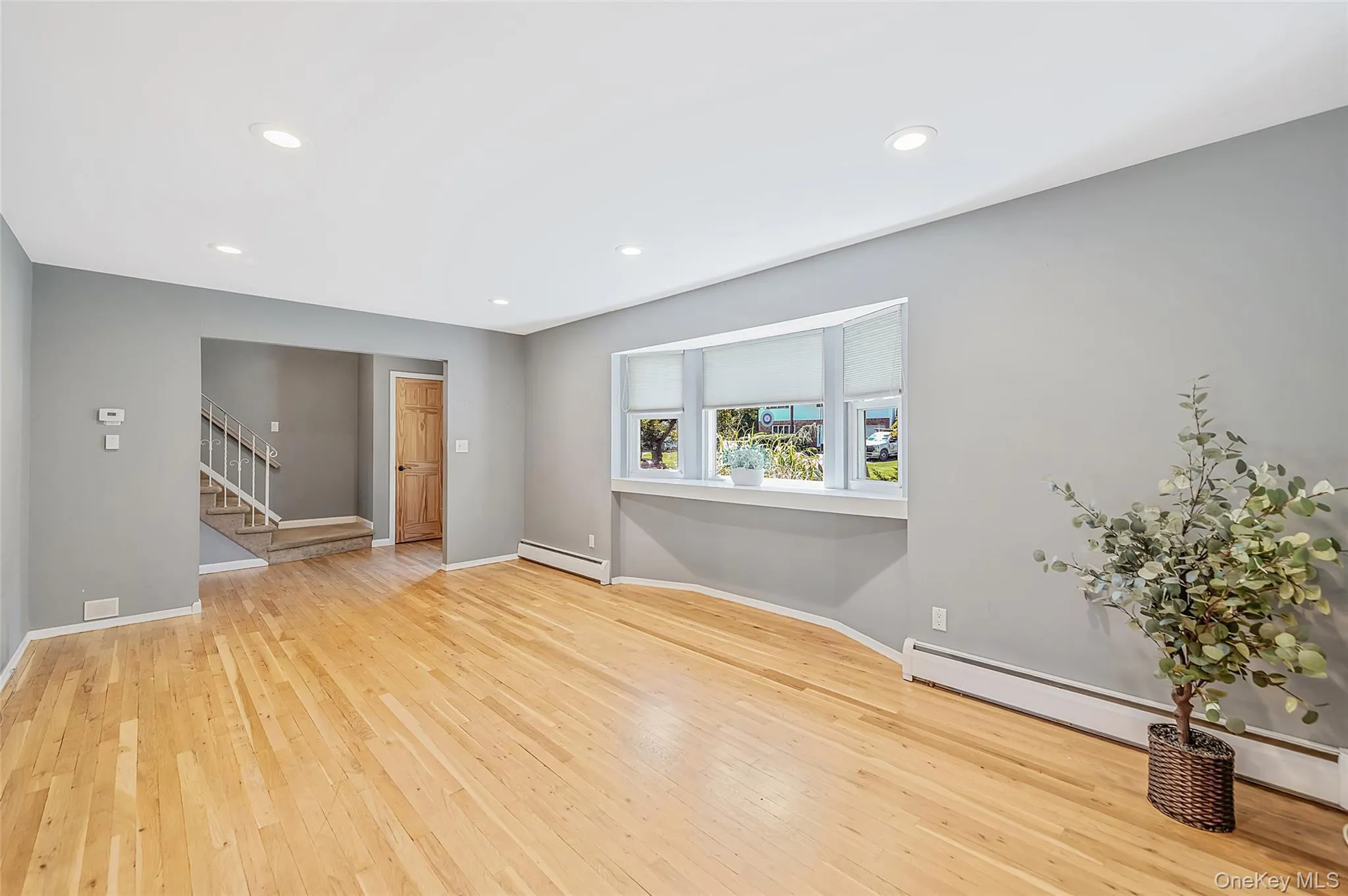 10 Foothill Lane, Smithtown, NY, 4 Bedrooms Bedrooms, 7 Rooms Rooms,2 BathroomsBathrooms,Residential,For Rent,Foothill,0,1036711 10 Foothill Lane, Smithtown, NY, 4 Bedrooms Bedrooms, 7 Rooms Rooms,2 BathroomsBathrooms,Residential,For Rent,Foothill,0,1036711