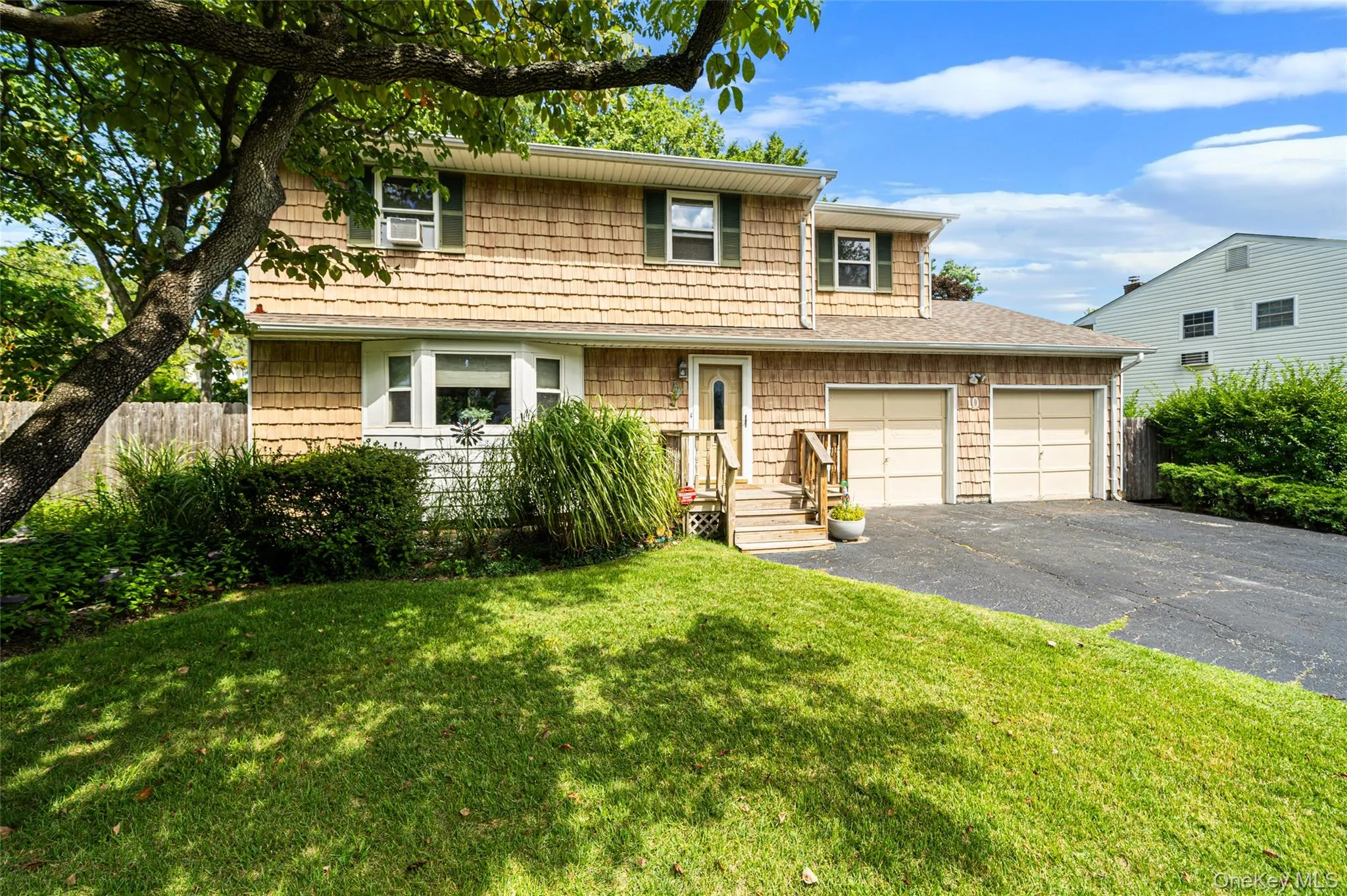 10 Foothill Lane, Smithtown, NY, 4 Bedrooms Bedrooms, 7 Rooms Rooms,2 BathroomsBathrooms,Residential,For Rent,Foothill,0,1036711 10 Foothill Lane, Smithtown, NY, 4 Bedrooms Bedrooms, 7 Rooms Rooms,2 BathroomsBathrooms,Residential,For Rent,Foothill,0,1036711