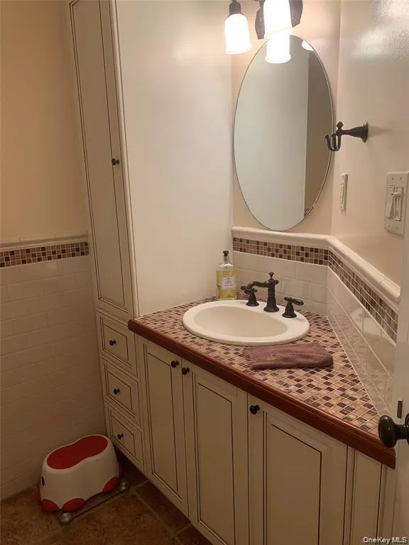 780 Broadway, Long Beach, NY, 1 Bedroom Bedrooms, 3 Rooms Rooms,1 BathroomBathrooms,Residential Lease,For Rent,Broadway,0,1036714 780 Broadway, Long Beach, NY, 1 Bedroom Bedrooms, 3 Rooms Rooms,1 BathroomBathrooms,Residential Lease,For Rent,Broadway,0,1036714