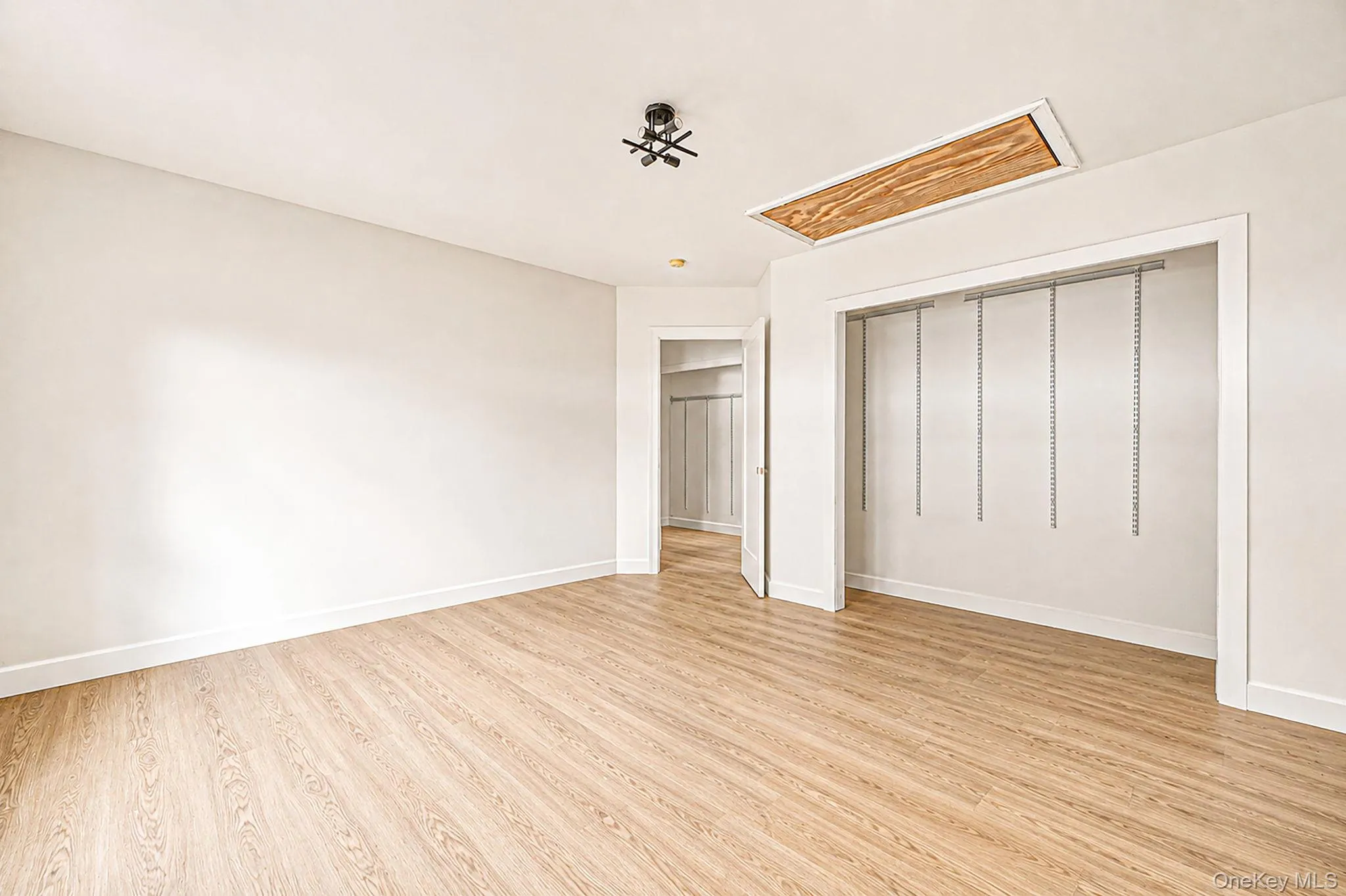 125 Wood Road, Brookhaven, NY, 3 Bedrooms Bedrooms, 7 Rooms Rooms,1 BathroomBathrooms,Residential,For Rent,Wood,0,1036715 125 Wood Road, Brookhaven, NY, 3 Bedrooms Bedrooms, 7 Rooms Rooms,1 BathroomBathrooms,Residential,For Rent,Wood,0,1036715