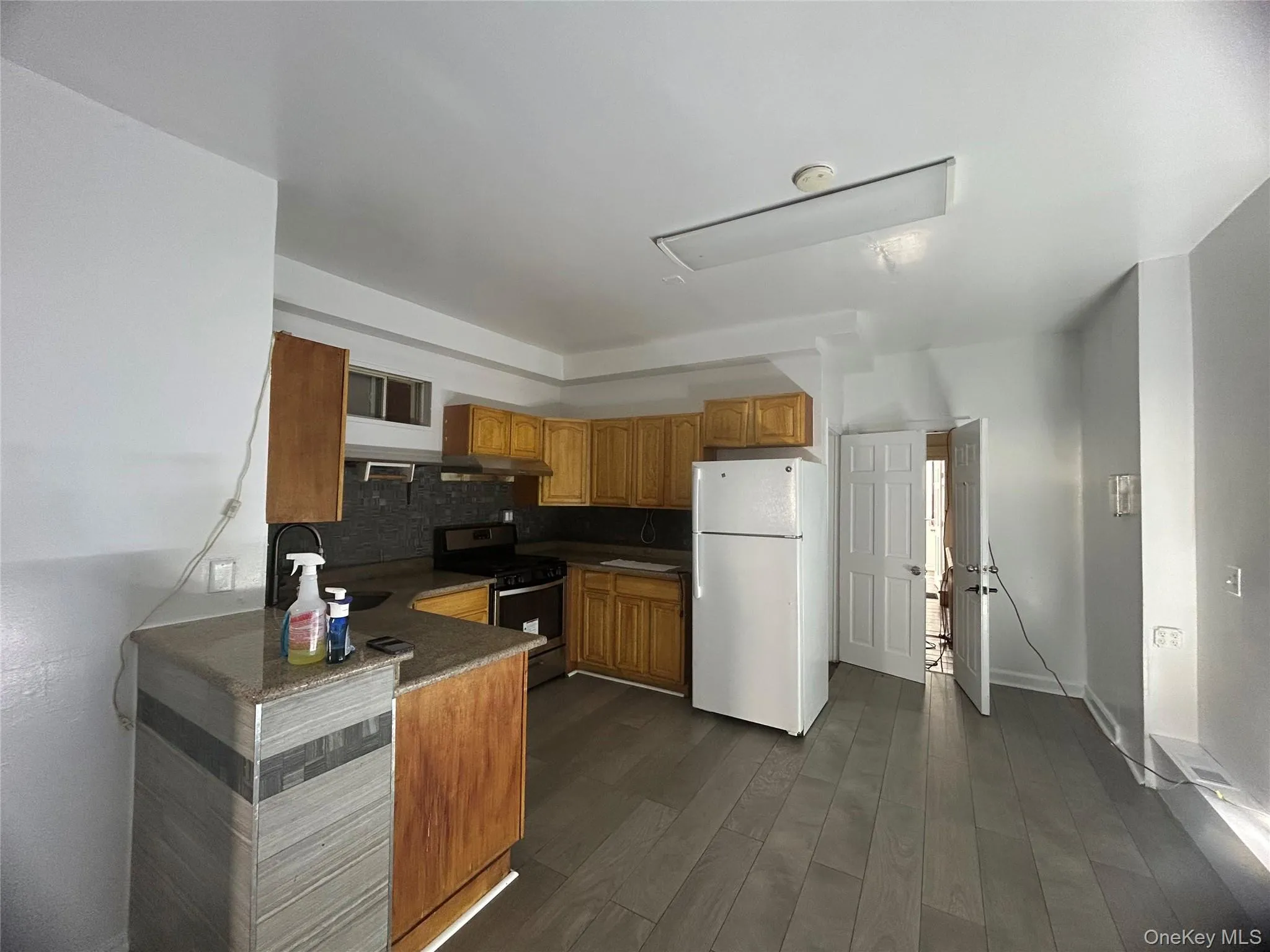 10713 Northern Boulevard, New York, NY, 4 Bedroom Bedrooms, 6 Room Rooms,1 BathroomBathrooms,Residential Lease,For Rent,Northern,0,1036716 10713 Northern Boulevard, New York, NY, 4 Bedroom Bedrooms, 6 Room Rooms,1 BathroomBathrooms,Residential Lease,For Rent,Northern,0,1036716