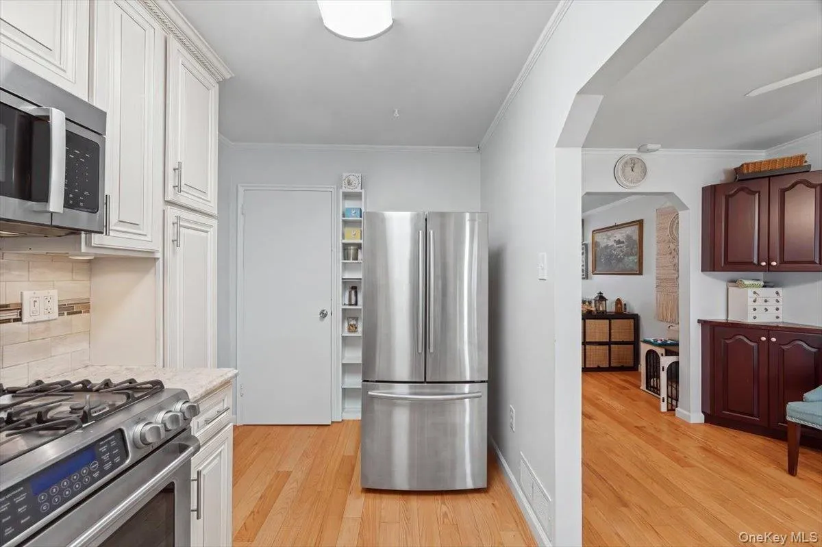 16365 23rd Avenue, New York, NY, 3 Bedrooms Bedrooms, 6 Rooms Rooms,2 BathroomsBathrooms,Residential Lease,For Rent,23rd,0,1036721 16365 23rd Avenue, New York, NY, 3 Bedrooms Bedrooms, 6 Rooms Rooms,2 BathroomsBathrooms,Residential Lease,For Rent,23rd,0,1036721