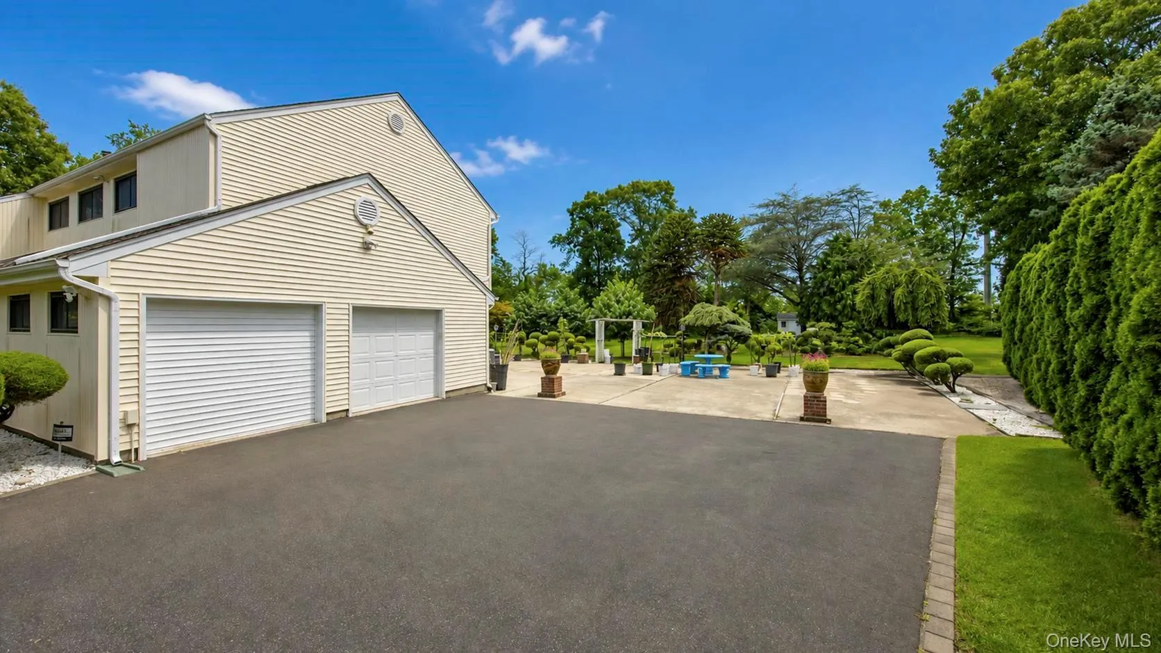 5 Dohne Court, Huntington, NY, 4 Bedrooms Bedrooms, 8 Rooms Rooms,3 BathroomsBathrooms,Residential,For Rent,Dohne,0,1036730 5 Dohne Court, Huntington, NY, 4 Bedrooms Bedrooms, 8 Rooms Rooms,3 BathroomsBathrooms,Residential,For Rent,Dohne,0,1036730