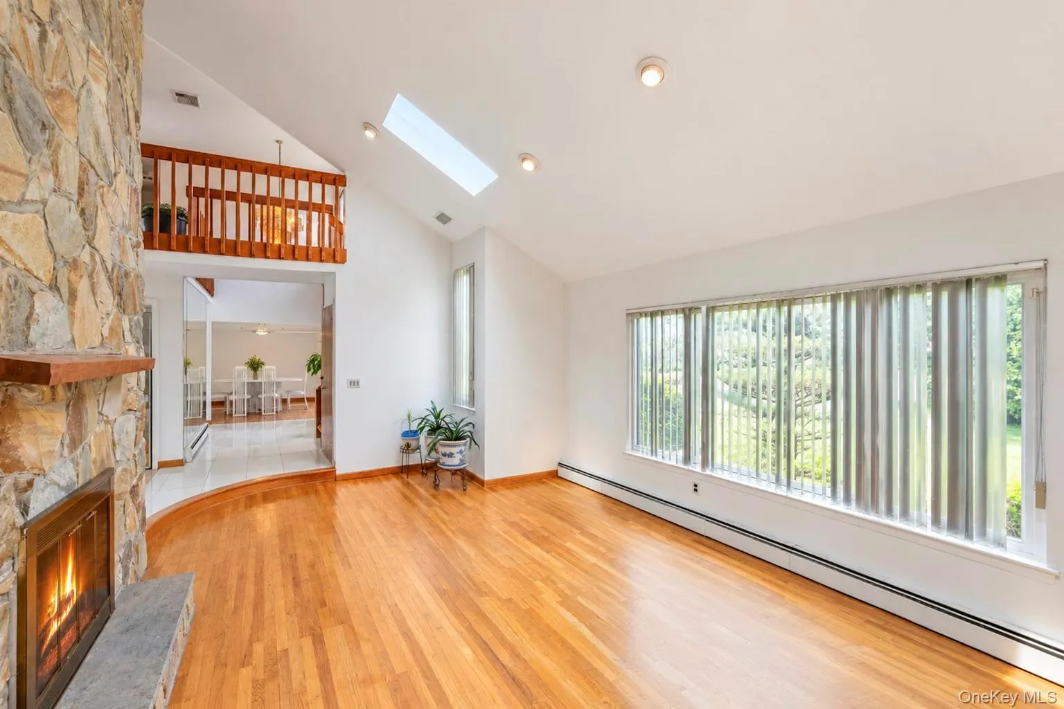 5 Dohne Court, Huntington, NY, 4 Bedrooms Bedrooms, 8 Rooms Rooms,3 BathroomsBathrooms,Residential,For Rent,Dohne,0,1036730 5 Dohne Court, Huntington, NY, 4 Bedrooms Bedrooms, 8 Rooms Rooms,3 BathroomsBathrooms,Residential,For Rent,Dohne,0,1036730
